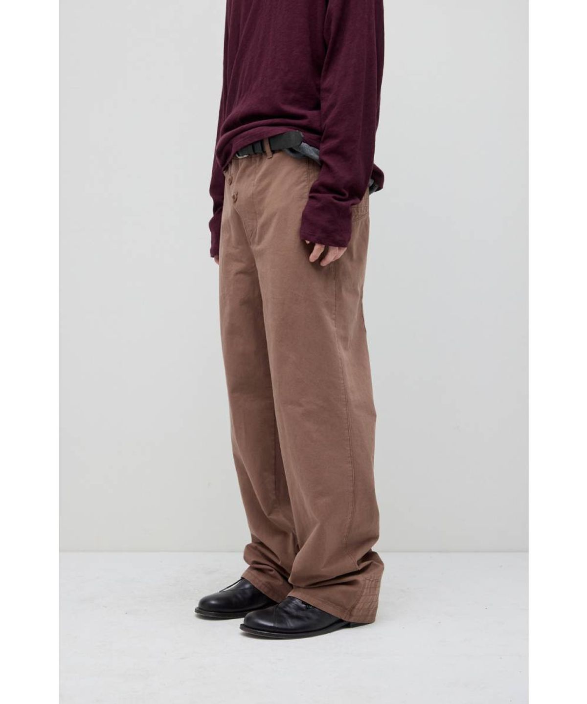 해칭룸(HATCHINGROOM) Flap Trousers Rose Brown