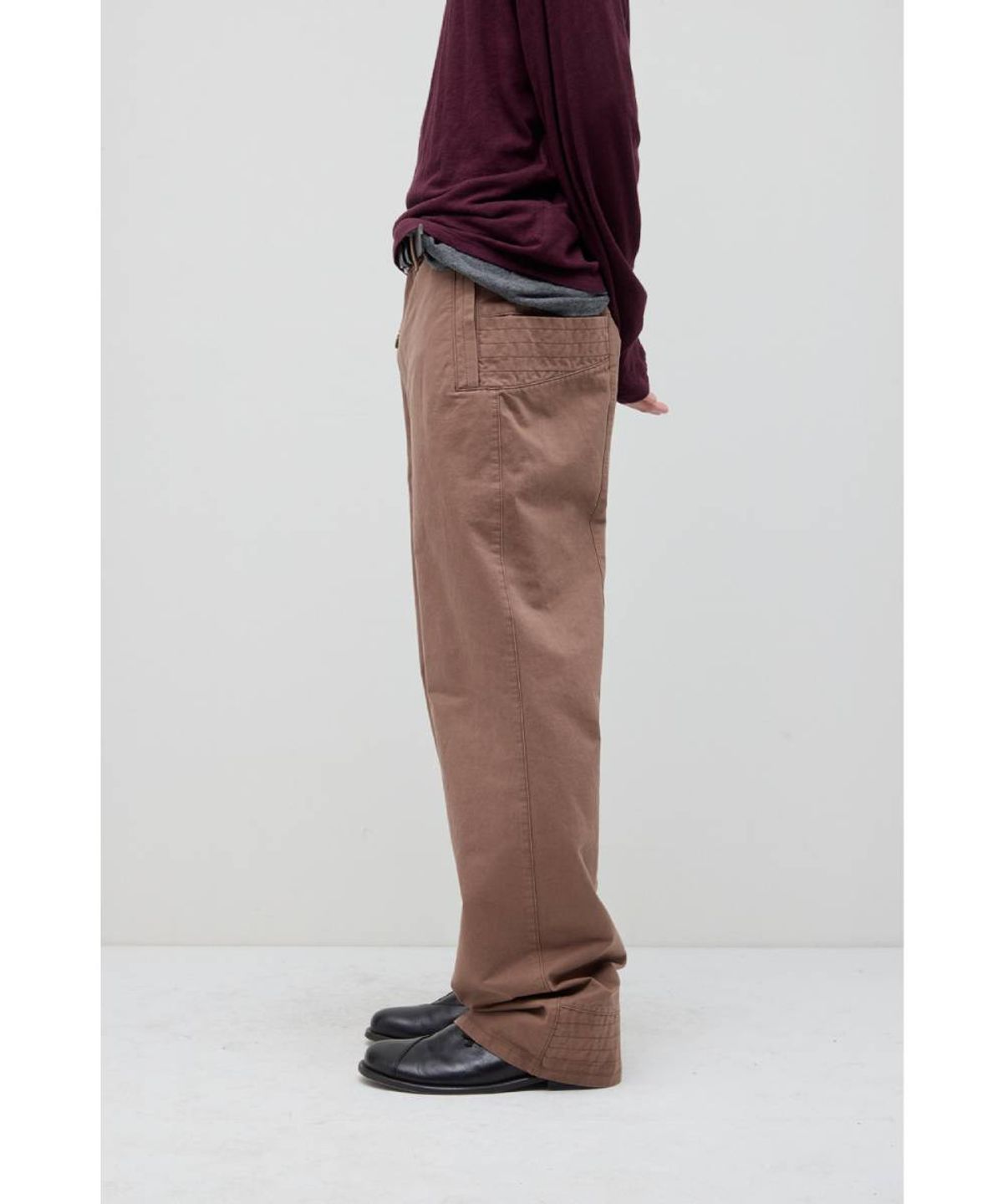 해칭룸(HATCHINGROOM) Flap Trousers Rose Brown