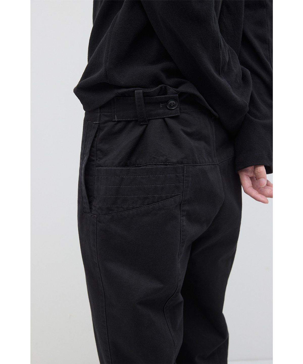 해칭룸(HATCHINGROOM) Flap Trousers Black