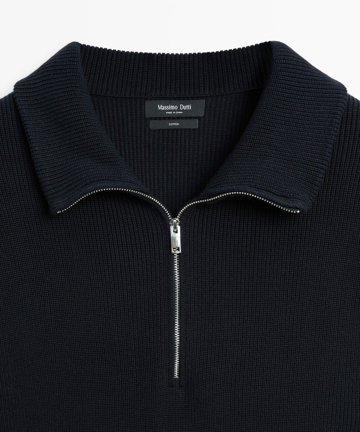 마시모두띠(MASSIMO DUTTI) 100% 코튼 모크넥 니트 스웨터