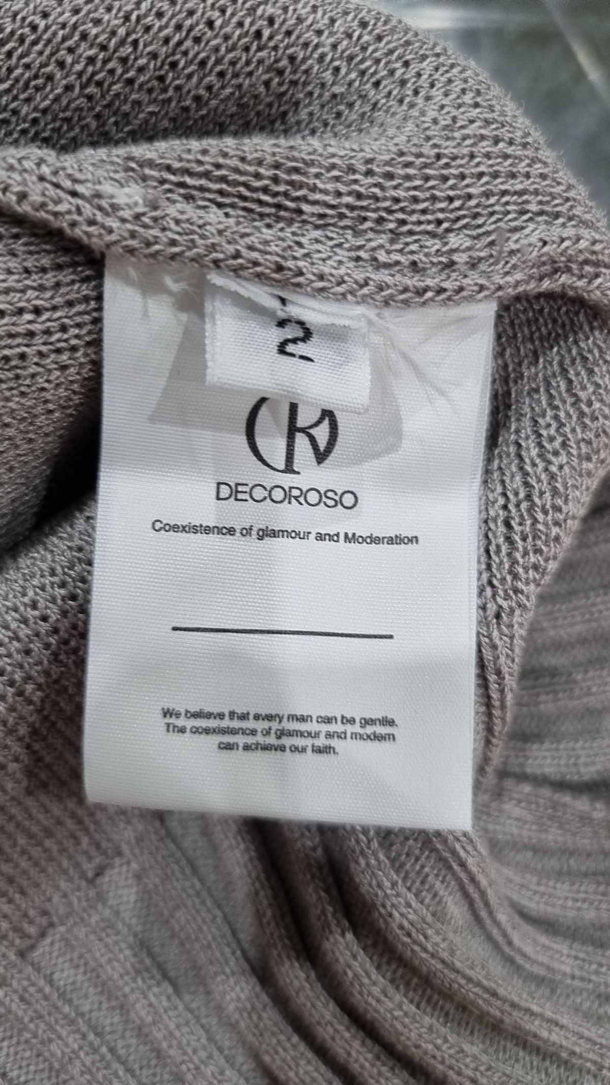데꼬로소(DECOROSO) 카디건 2