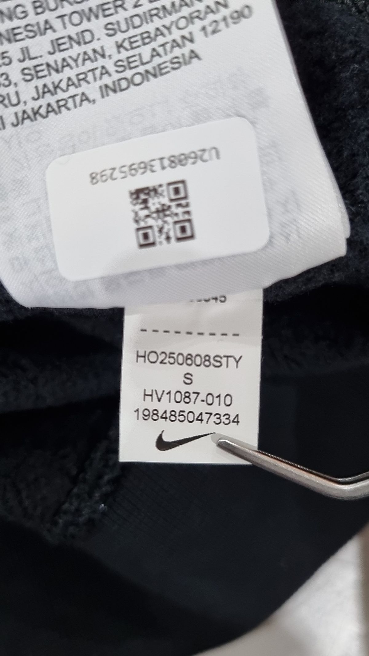 나이키(NIKE) 솔로 스우시 플리스 크루 M - 블랙:화이트 / HV1087-010 S