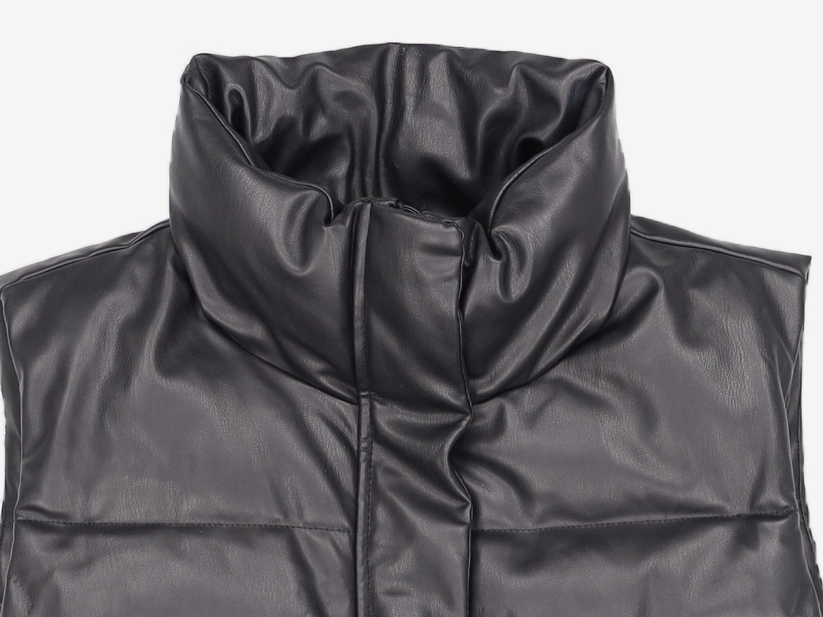 자라(ZARA) 패딩 베스트 M