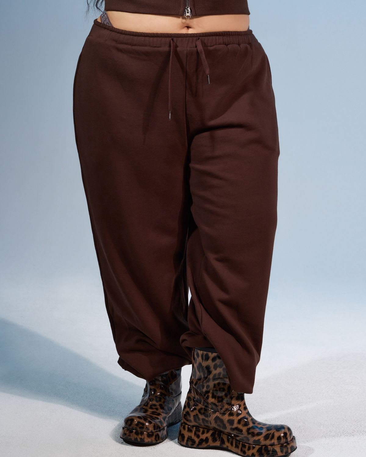 쿨시스(COOLSIS) CS BASSC WIDE JOGGER PANTS-076 (BROWN)