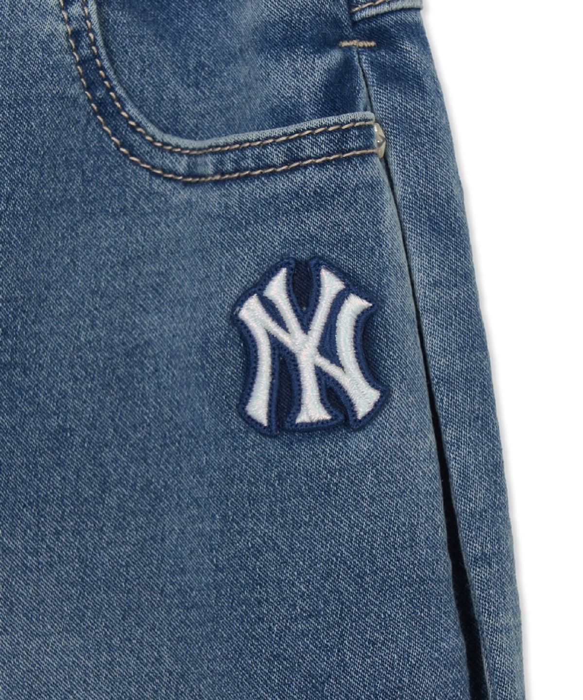 엠엘비 키즈(MLB KIDS) 스트릿 메가와이드 라이크라 소프트 데님팬츠 NY (Blue)