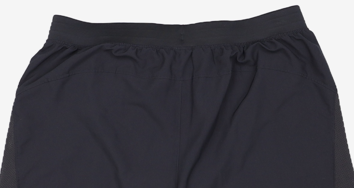 언더아머(UNDERARMOUR) 론치 7인치 쇼츠 1382620-001 XL