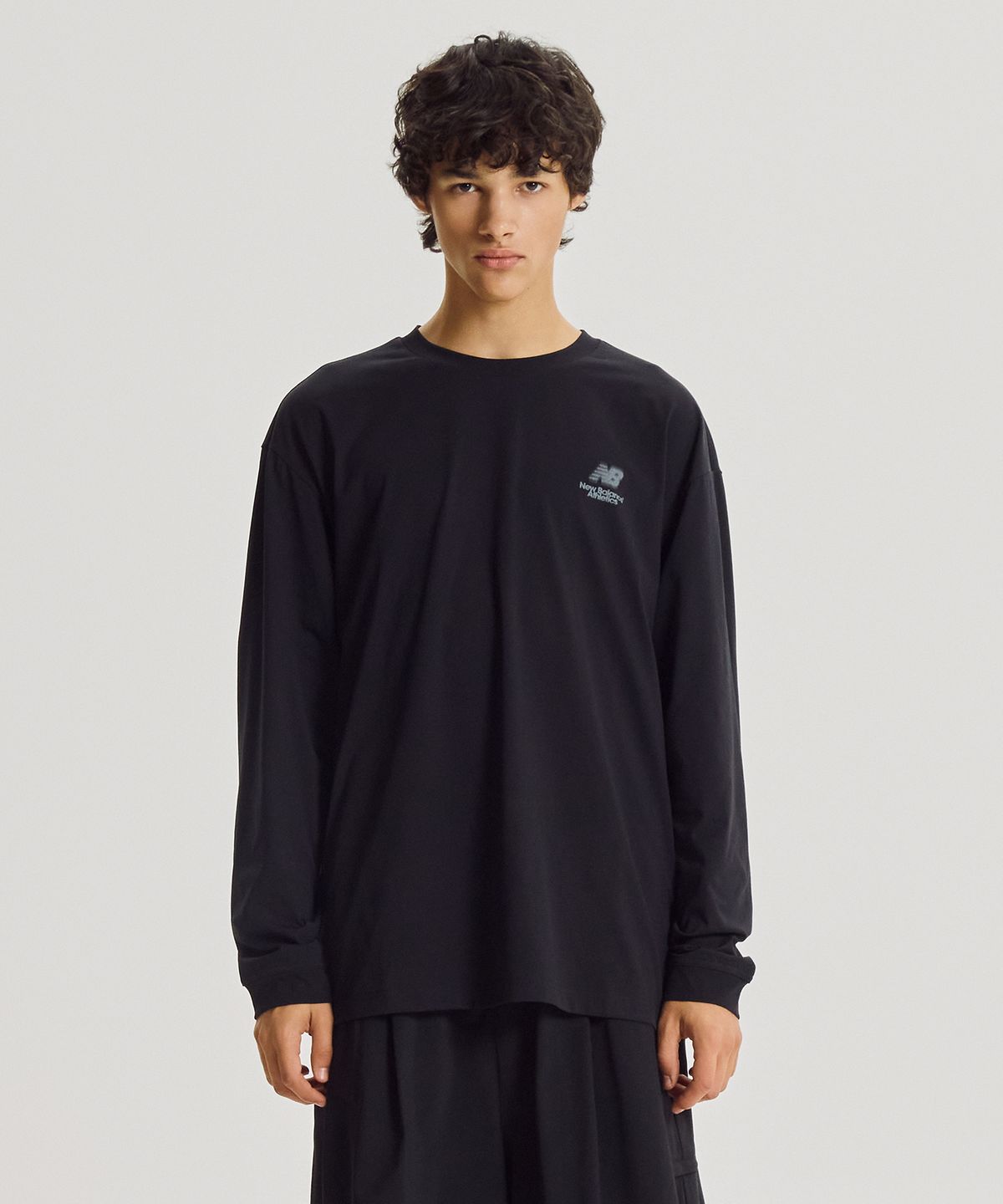 뉴발란스(NEW BALANCE) NBNDG31733 / UNI FROZEN BOSTON 긴팔티 (BLACK)