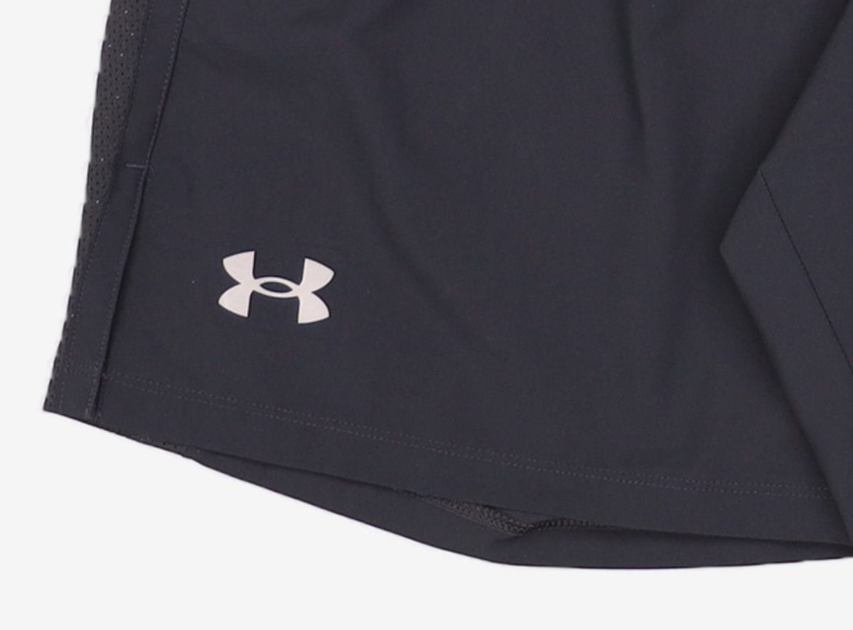 언더아머(UNDERARMOUR) 론치 7인치 쇼츠 1382620-001 XL