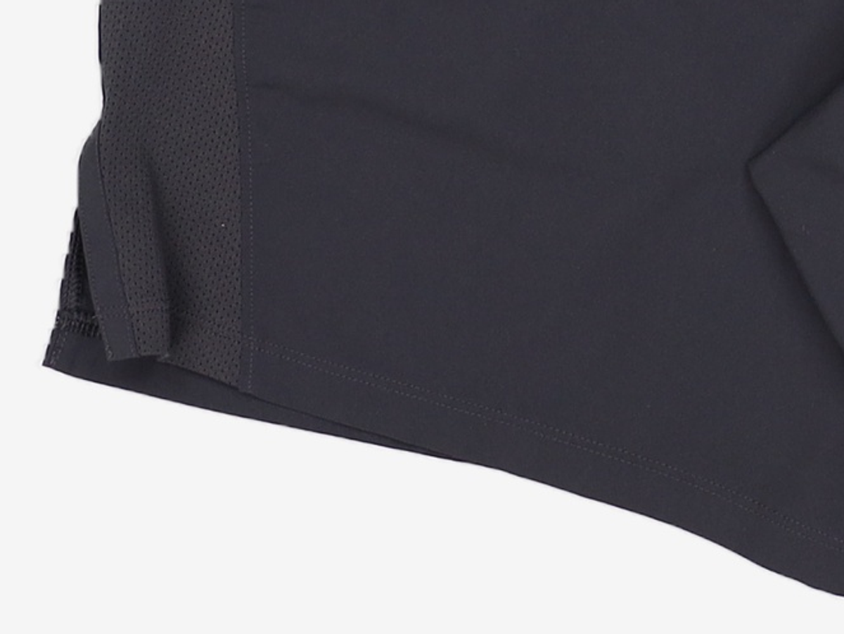 언더아머(UNDERARMOUR) 론치 7인치 쇼츠 1382620-001 XL