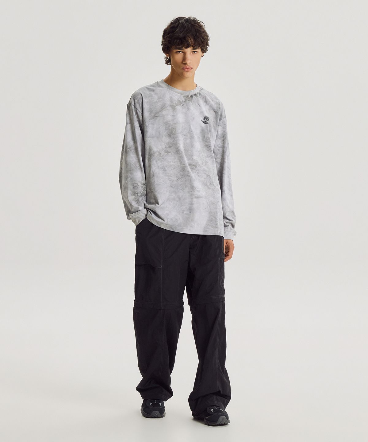 뉴발란스(NEW BALANCE) NBNDG31733 / UNI FROZEN BOSTON 긴팔티 (GRAY)