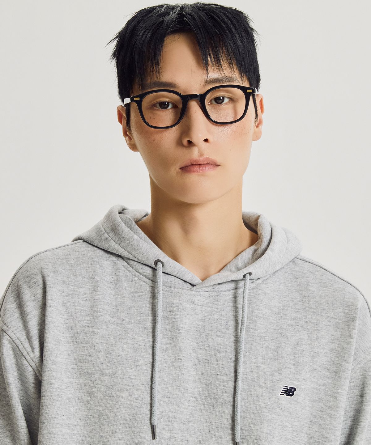 뉴발란스(NEW BALANCE) NBN0G41803 / UNI 에센셜 클래식 후드티 (M/GRAY)