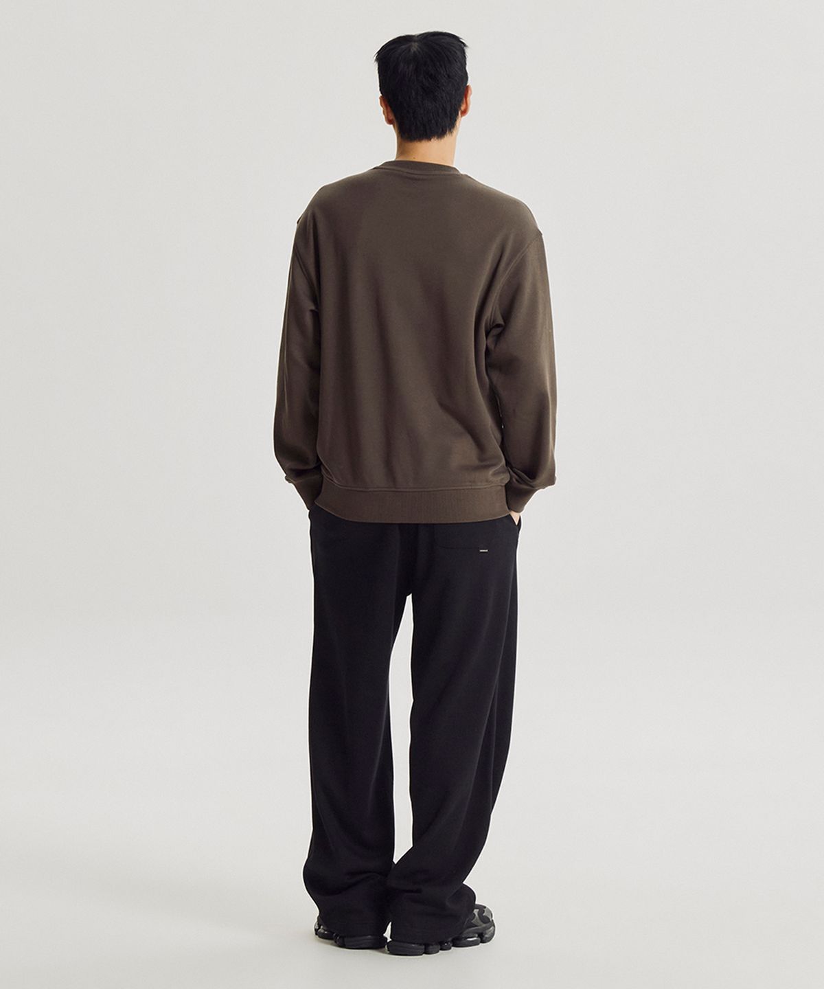 뉴발란스(NEW BALANCE) NBMLG41823 / UNI 에센셜 클래식 와이드 팬츠 (BLACK)