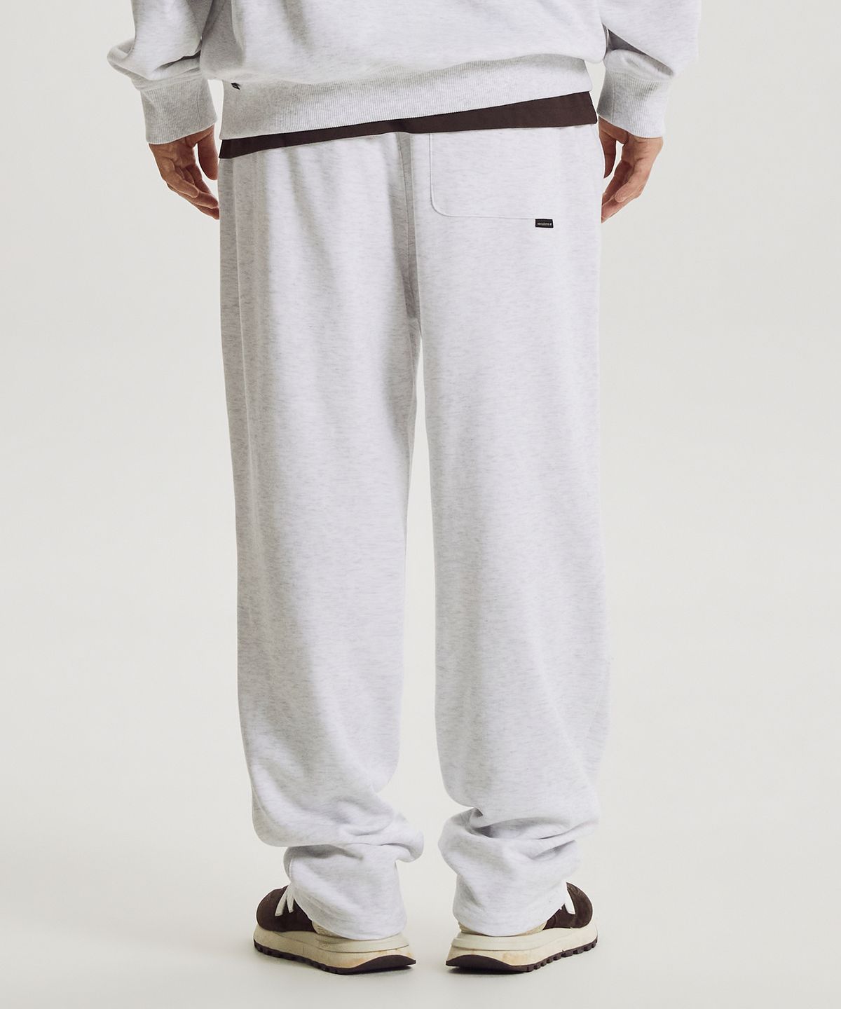 뉴발란스(NEW BALANCE) NBMLG41813 / UNI 에센셜 클래식 스트레이트 팬츠 (A/GRAY)