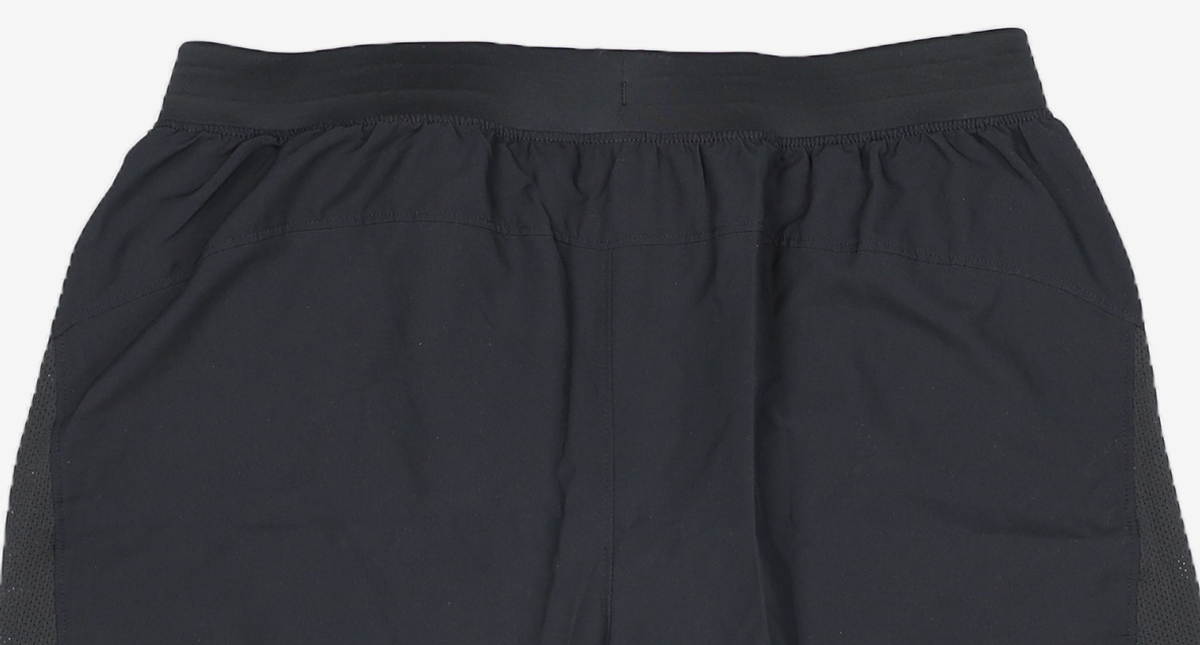 언더아머(UNDERARMOUR) 론치 7인치 쇼츠 1382620-001 XL