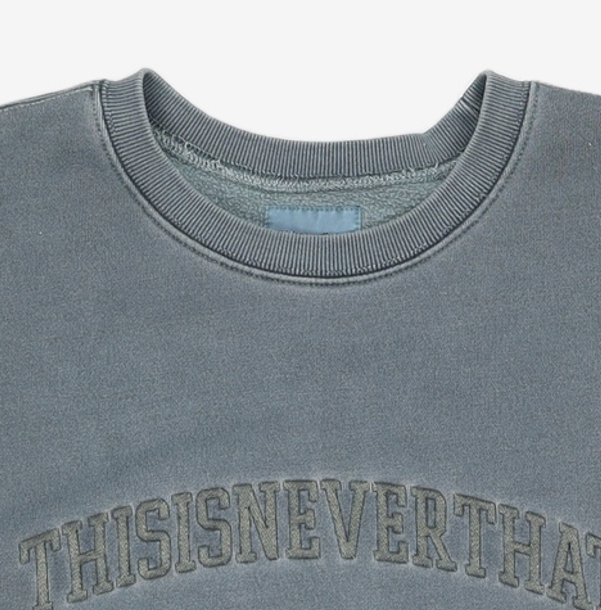 디스이즈네버댓(THISISNEVERTHAT) Arch-Logo Crewneck Deep Water XL