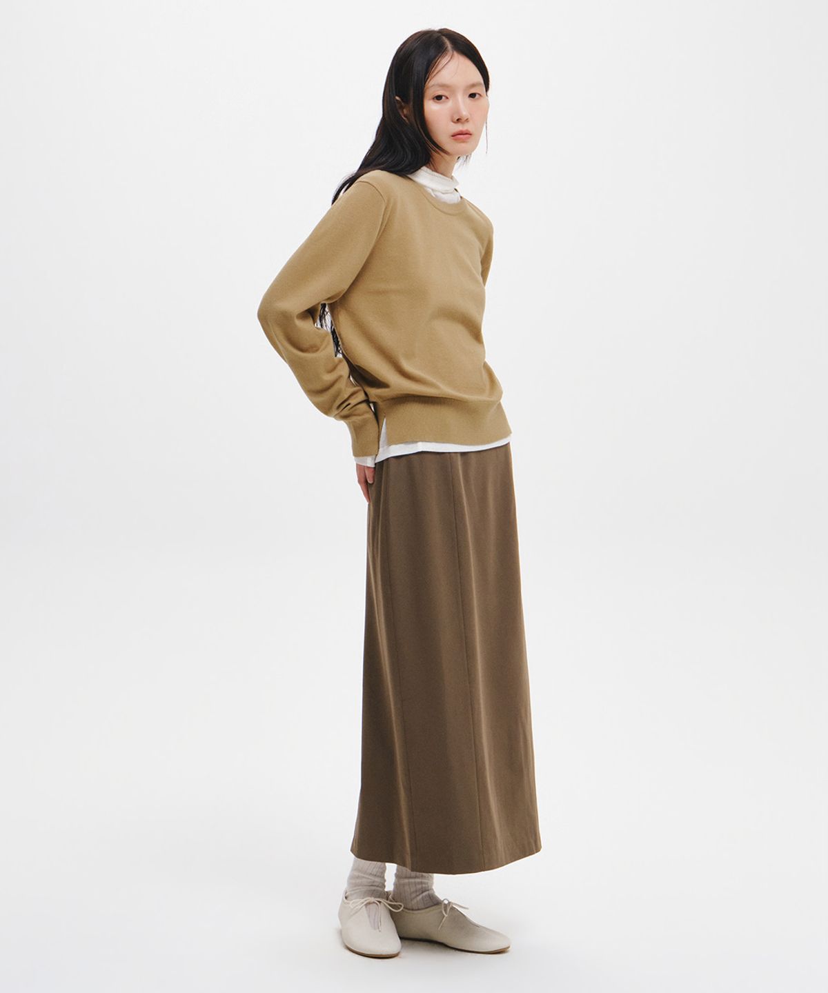 제너럴아이디어(GENERALIDEA) 릴렉스드 에센셜 크루넥 풀오버 [BEIGE] / GF7LKP510