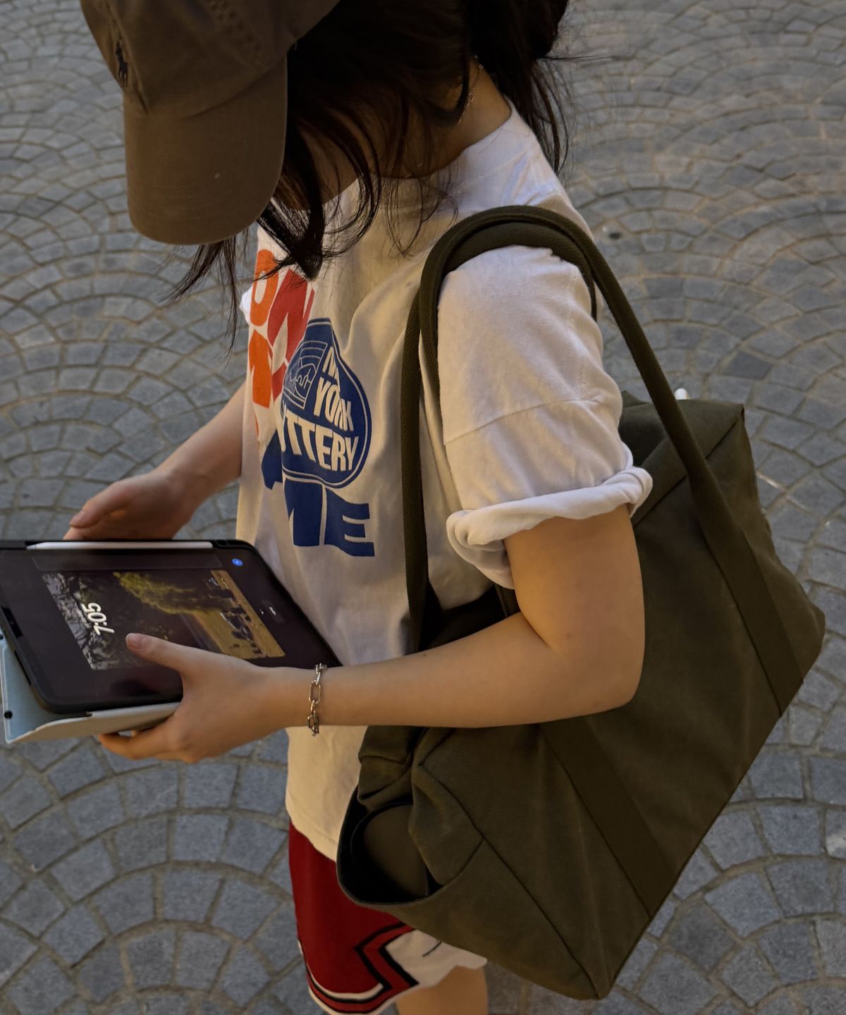 로긴 앤 로지(ROGIN N ROSIE) Vintage Boston Duffel Bag Khaki
