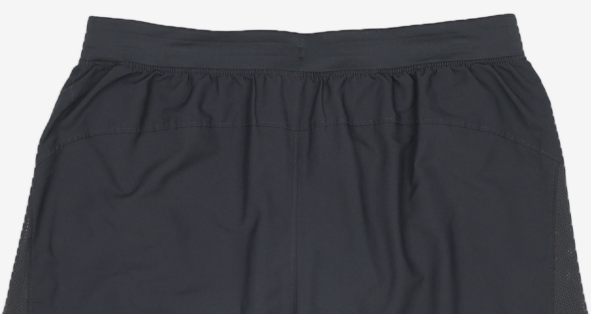언더아머(UNDERARMOUR) 론치 7인치 쇼츠 1382620-001 XL