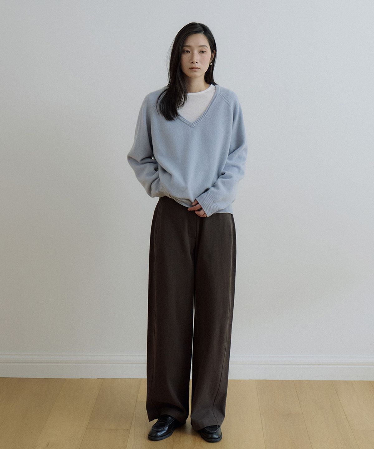 링서울(LINGSEOUL) deep v-neck wool knit-sky blue