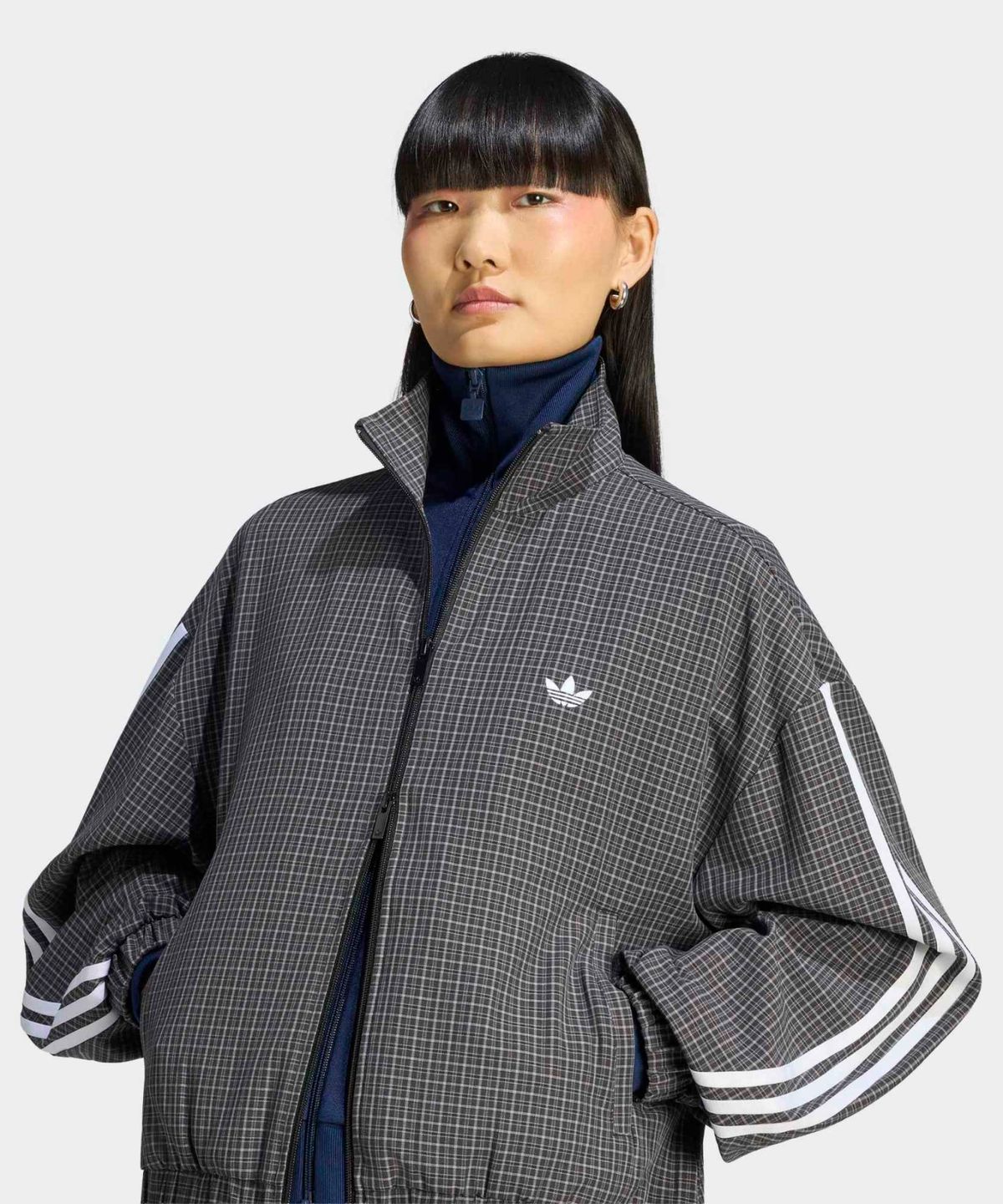 아디다스(ADIDAS) 체크 트랙탑 - 블랙:그레이 / LD5339