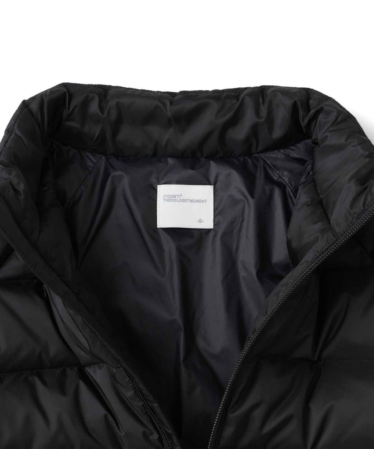 더콜디스트모먼트(THECOLDESTMOMENT) TCM slice fingerhole down jacket (black)
