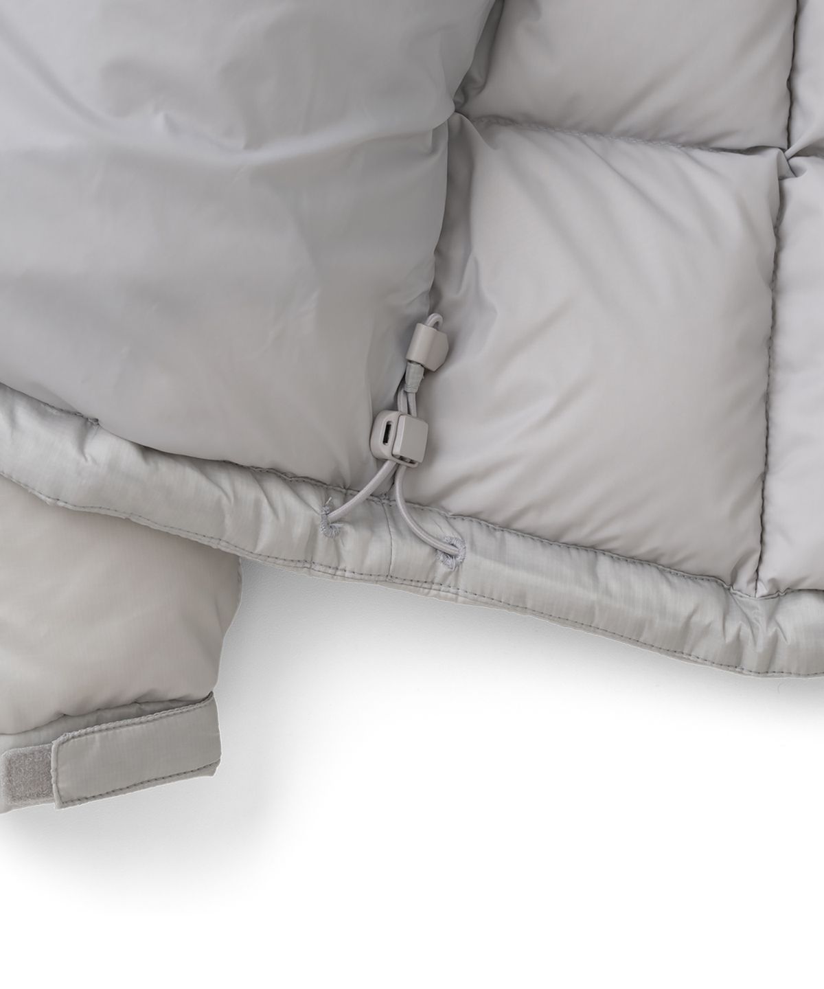 더콜디스트모먼트(THECOLDESTMOMENT) TCM grid quilted heavy padding (grey beige)