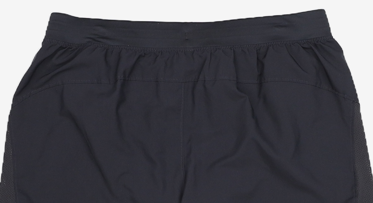 언더아머(UNDERARMOUR) 론치 7인치 쇼츠 1382620-001 XL