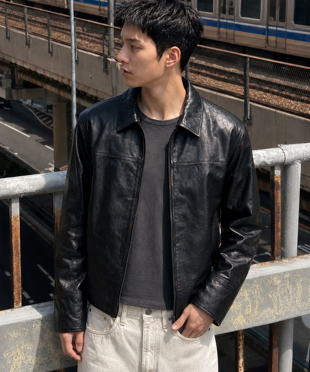언더오프(UNDEROFF) 빈티지 스모키 신세틱 레더 자켓 블랙