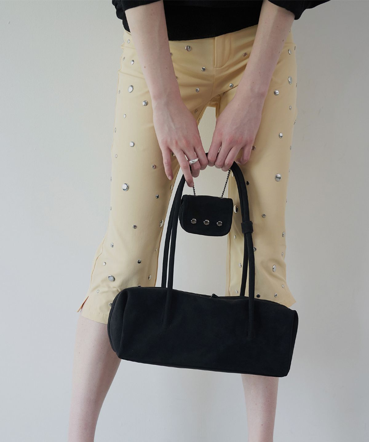 콰니(KWANI) Stud Baby Bag Black