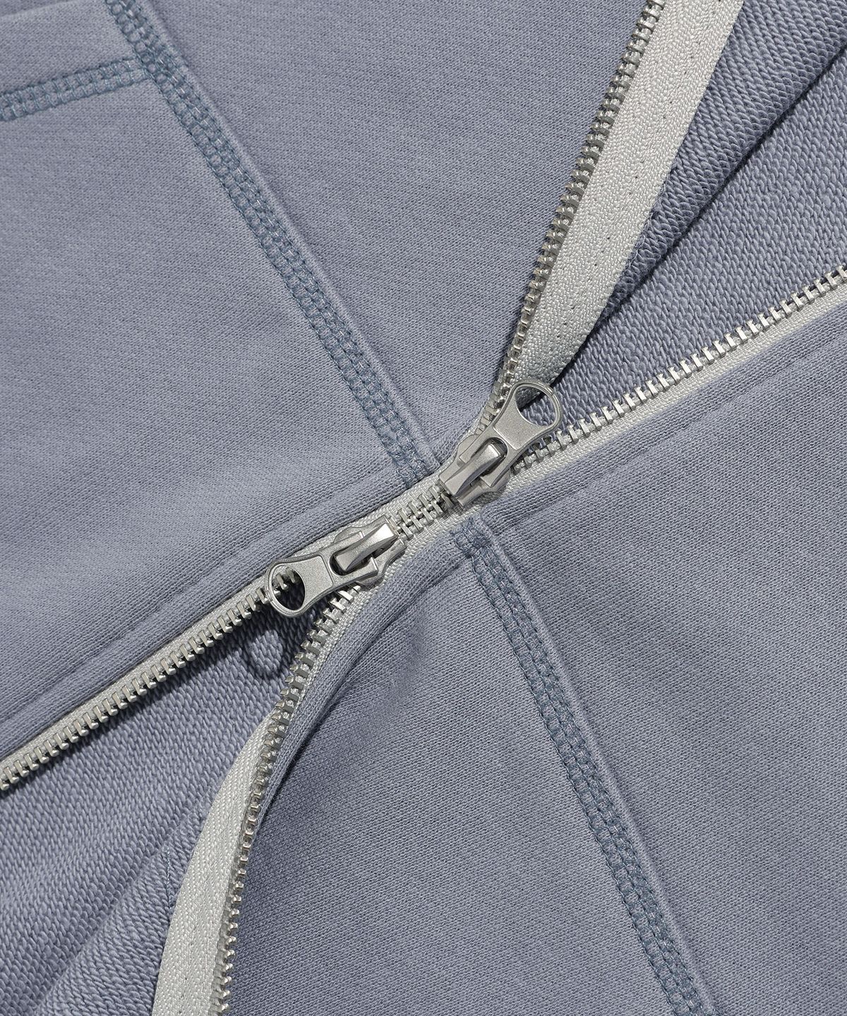 나이스고스트클럽(NICEGHOSTCLUB) STITCHED CROP HOODIE ZIP UP_SKYBLUE(NG2GFUM484A)