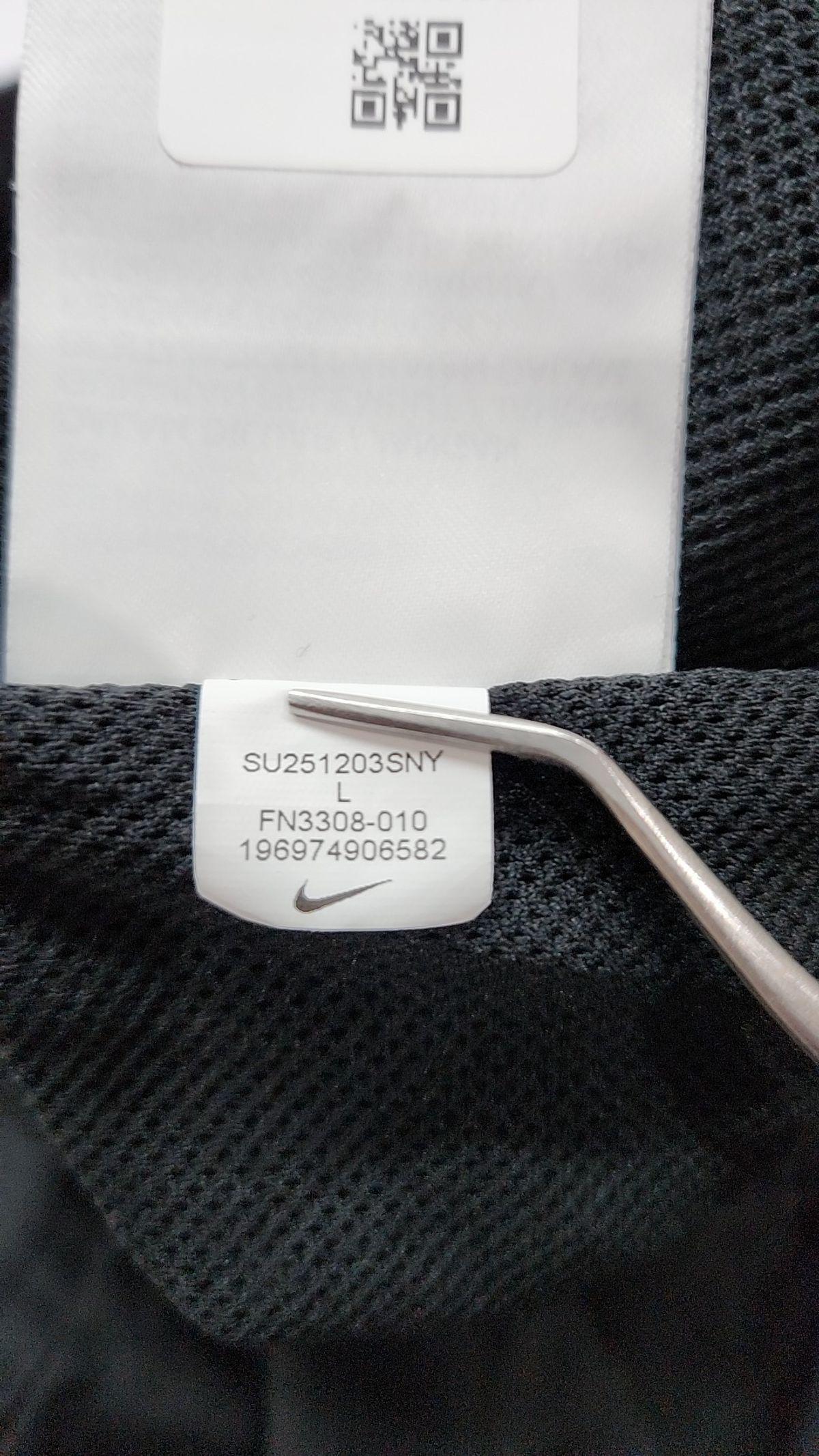 나이키(NIKE) 클럽 우븐 플로우 쇼츠 M - 블랙:화이트 / FN3308-010 L