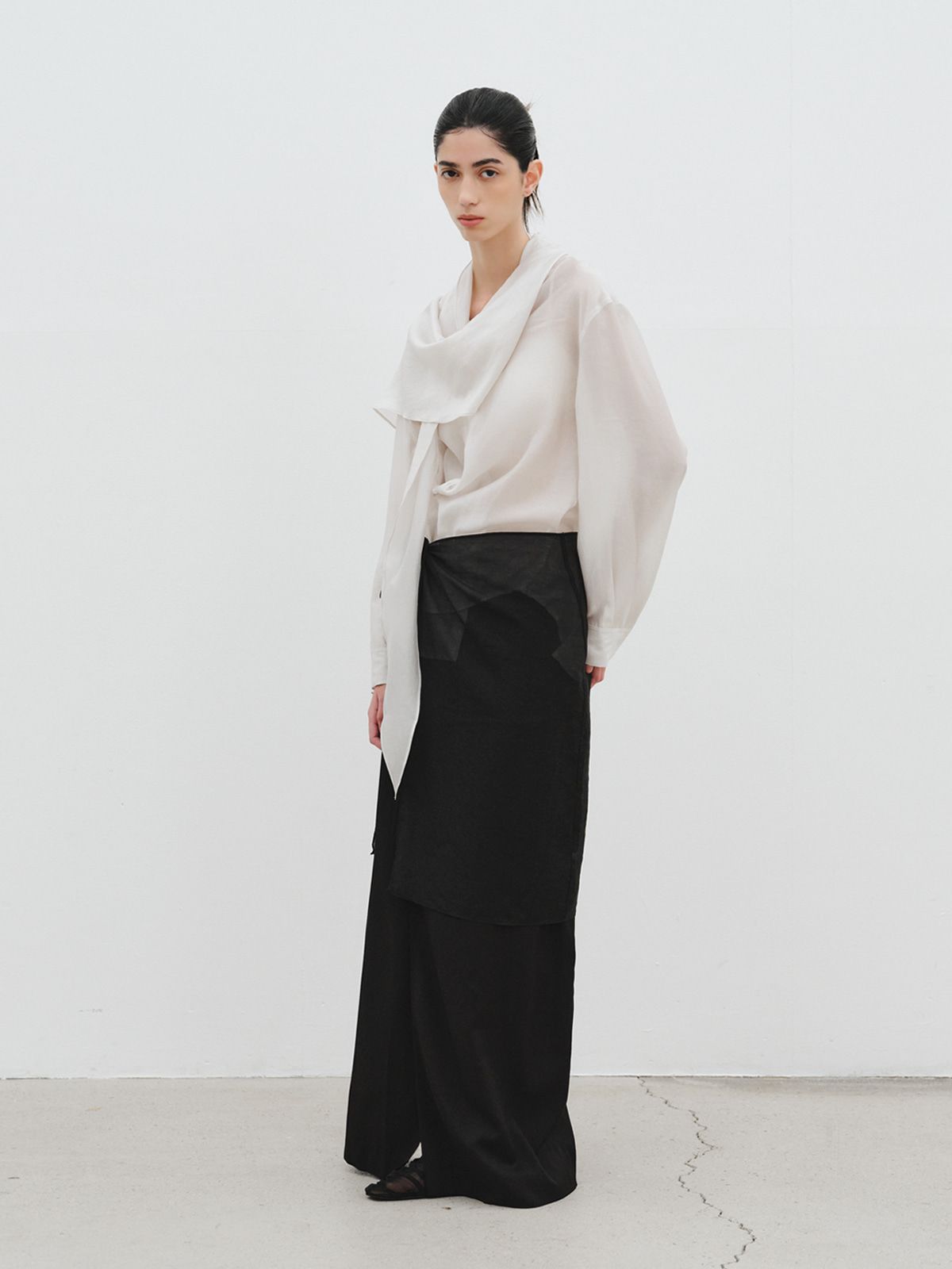 리플레인(REPLAIN) LAYERED SHEER WRAP SKIRT_BLACK