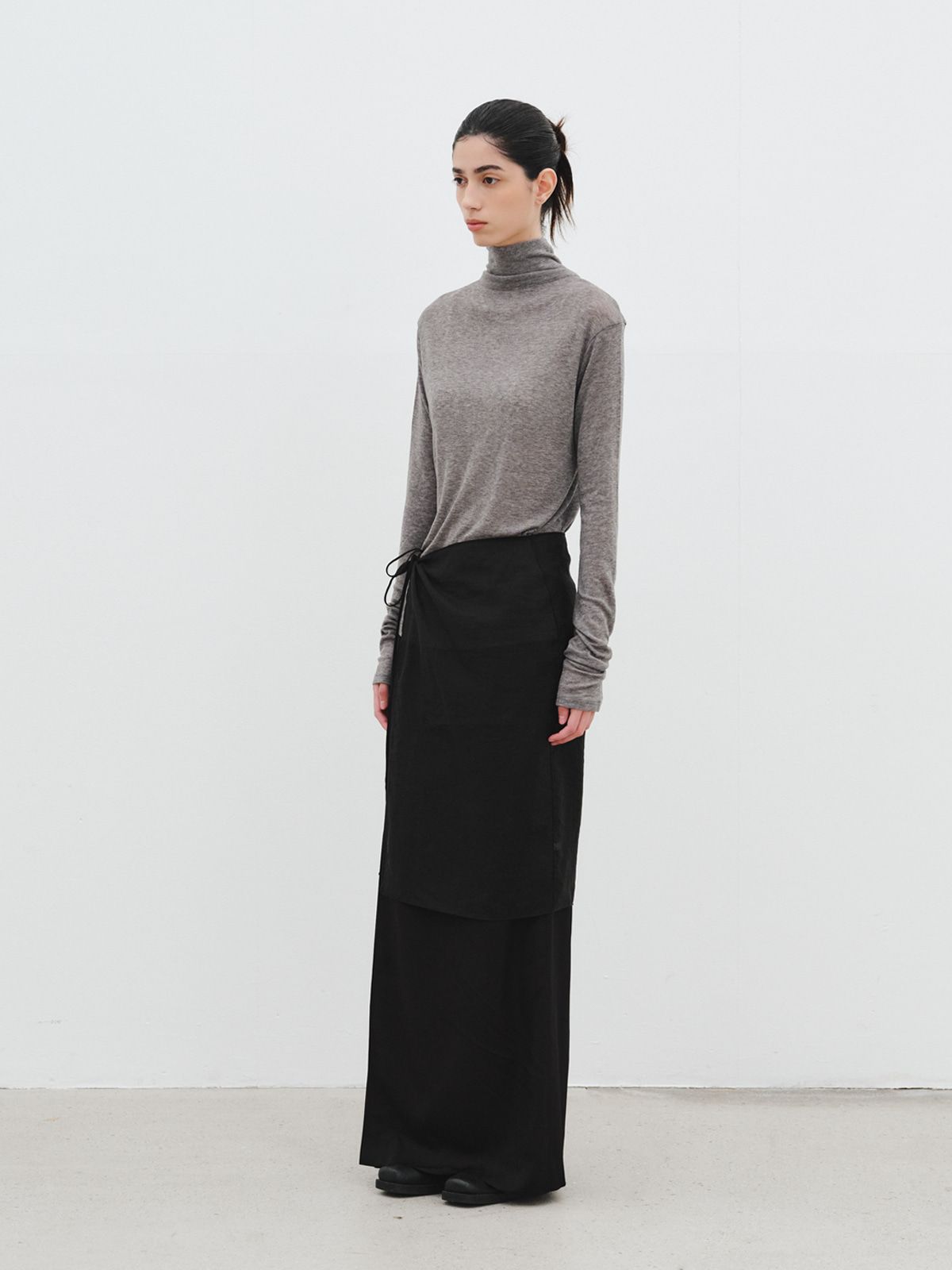 리플레인(REPLAIN) BUTTON-DOWN TURTLENECK TOP_GREY