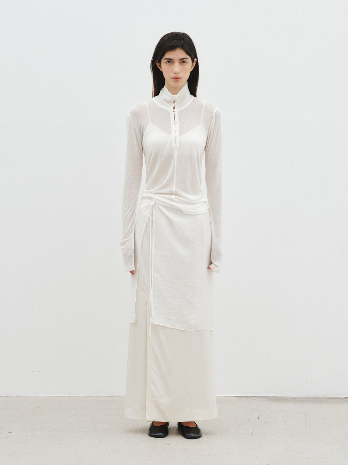 리플레인(REPLAIN) BUTTON-DOWN TURTLENECK TOP_OFF WHITE