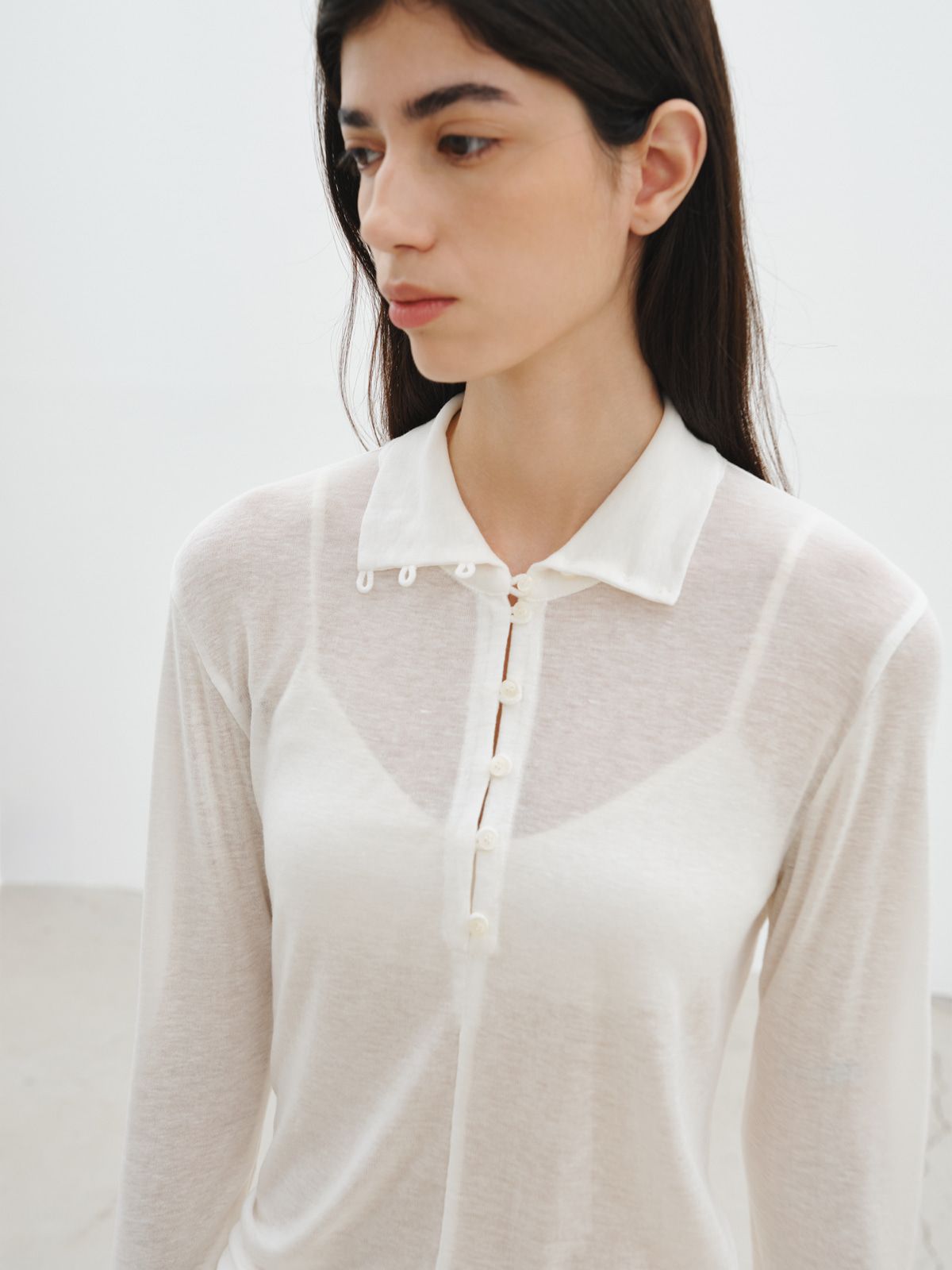 리플레인(REPLAIN) BUTTON-DOWN TURTLENECK TOP_OFF WHITE