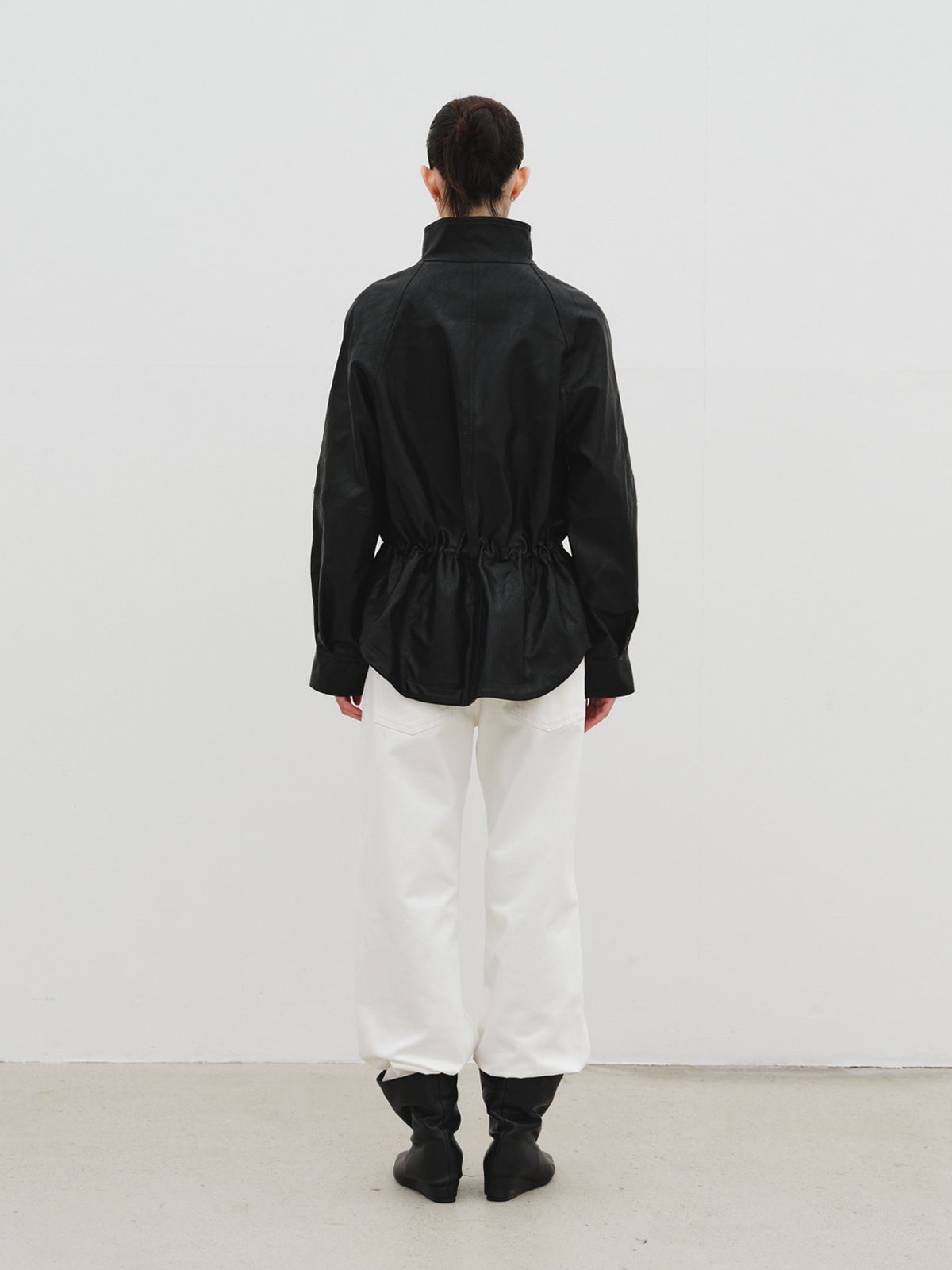 리플레인(REPLAIN) VEGAN LEATHER FUNNEL-NECK JACKET_BLACK