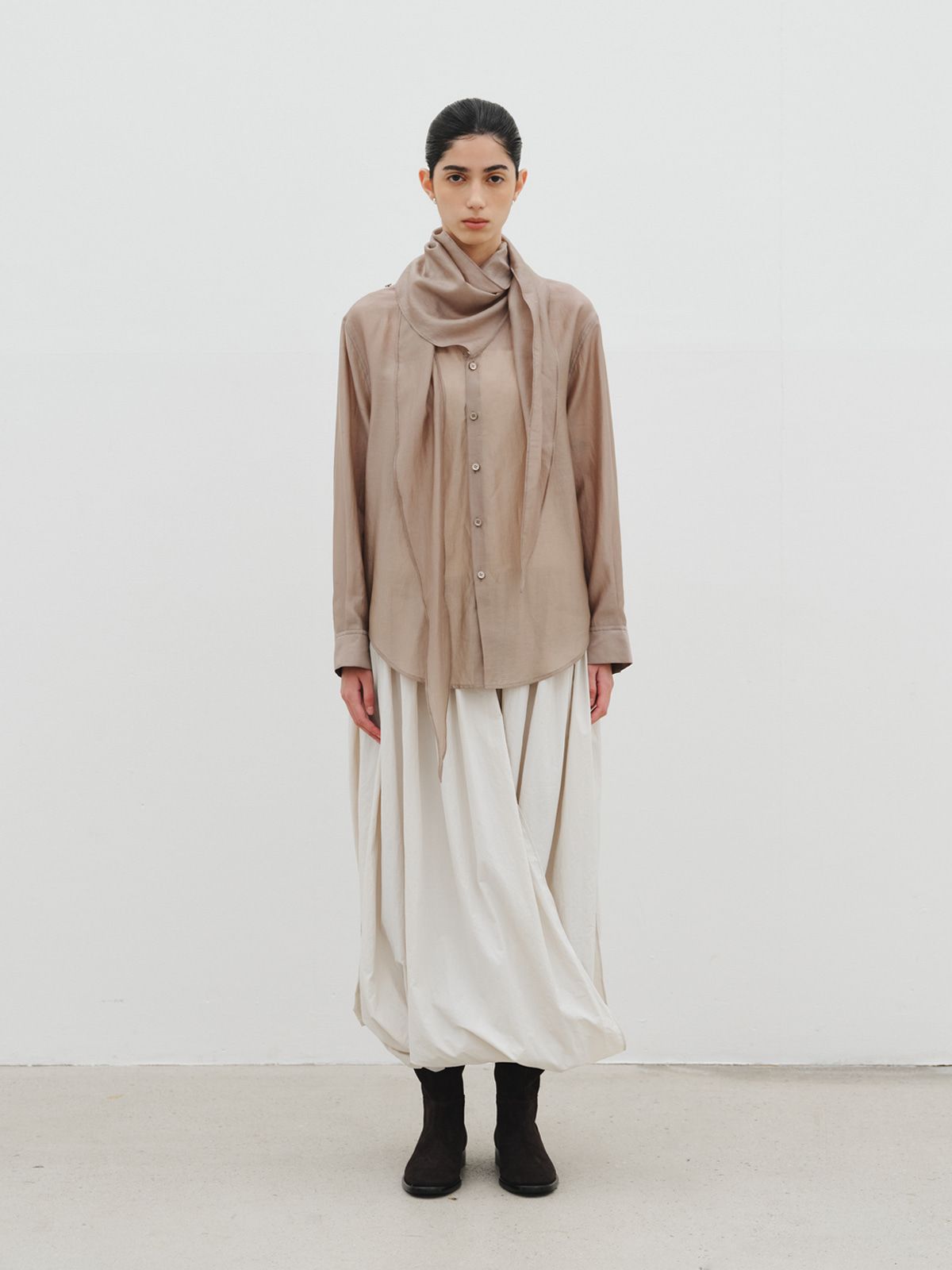 리플레인(REPLAIN) SCARF TIE BLOUSE_COCOA