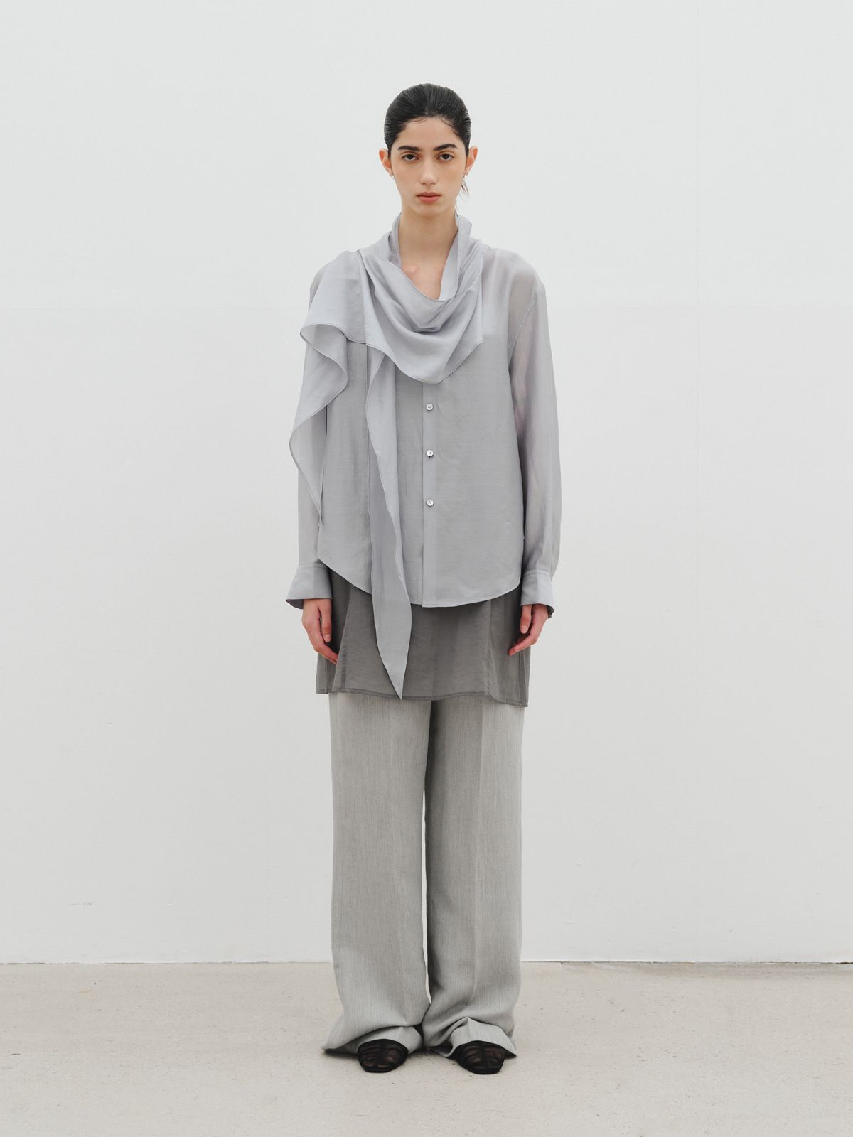 리플레인(REPLAIN) SCARF TIE BLOUSE_SMOKE BLUE