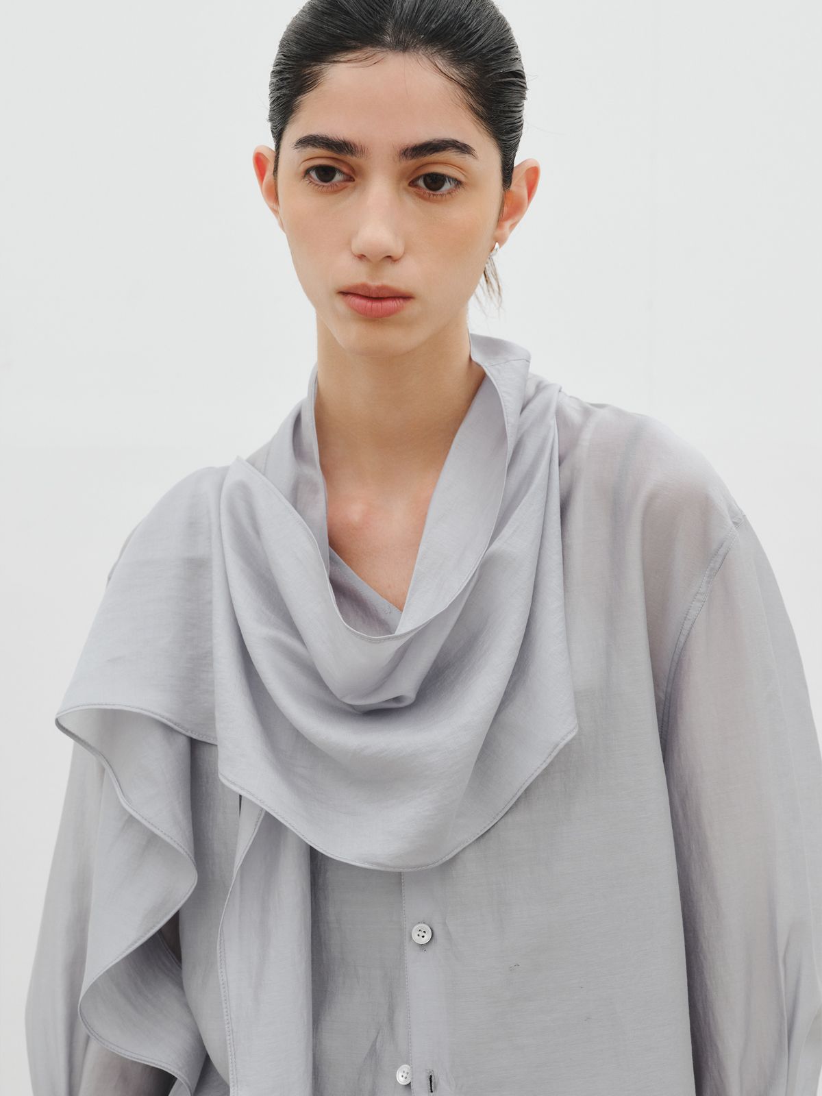 리플레인(REPLAIN) SCARF TIE BLOUSE_SMOKE BLUE