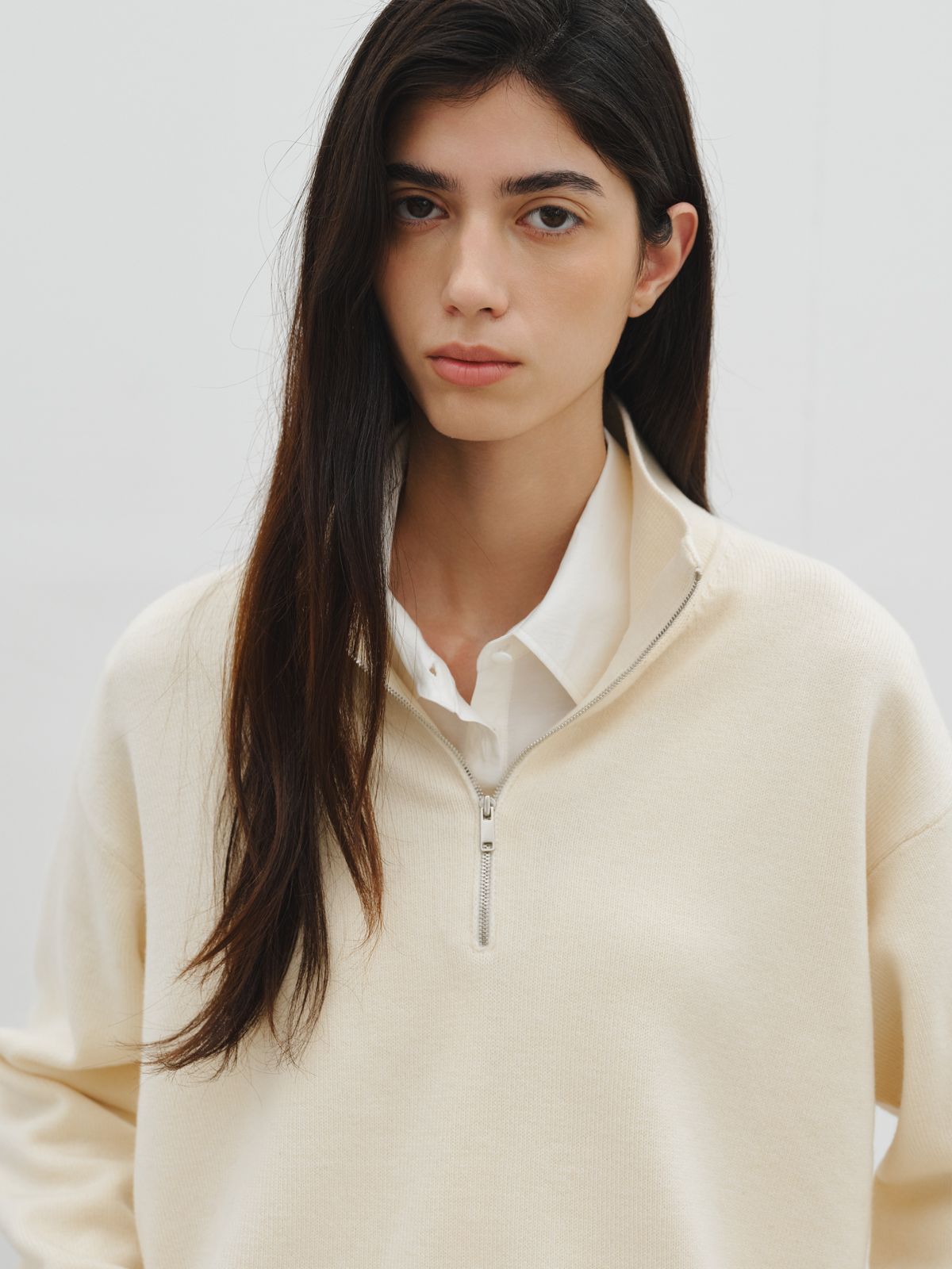 리플레인(REPLAIN) WOOL HALF ZIP-UP KNIT_OFF WHITE