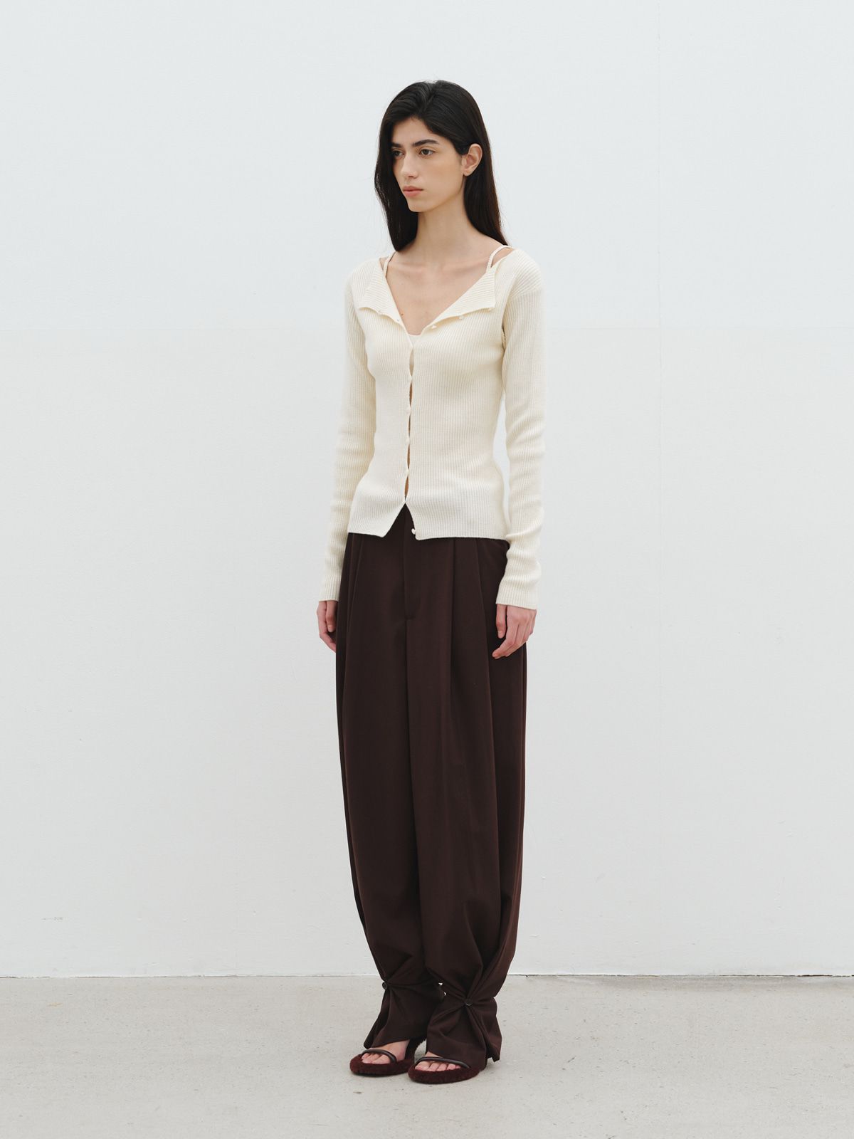 리플레인(REPLAIN) BOAT NECK BUTTON CARDIGAN_OFF WHITE