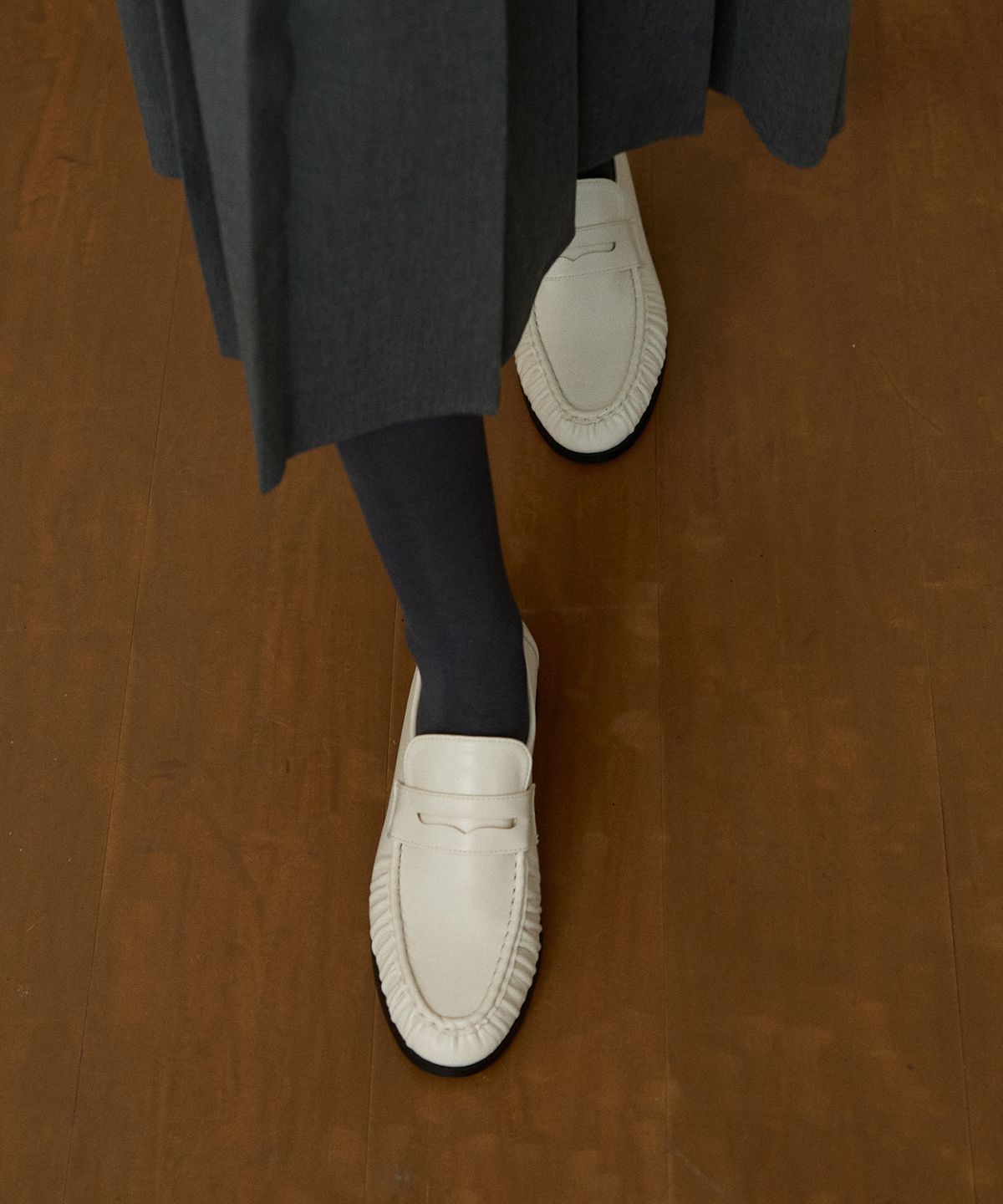 에퓨레(EPURE) ROHA Pleats Penny Loafers (3color)