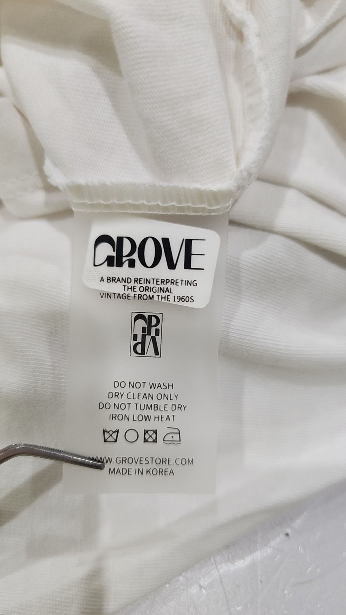그로브(GROVE) 반소매 티셔츠 FREE