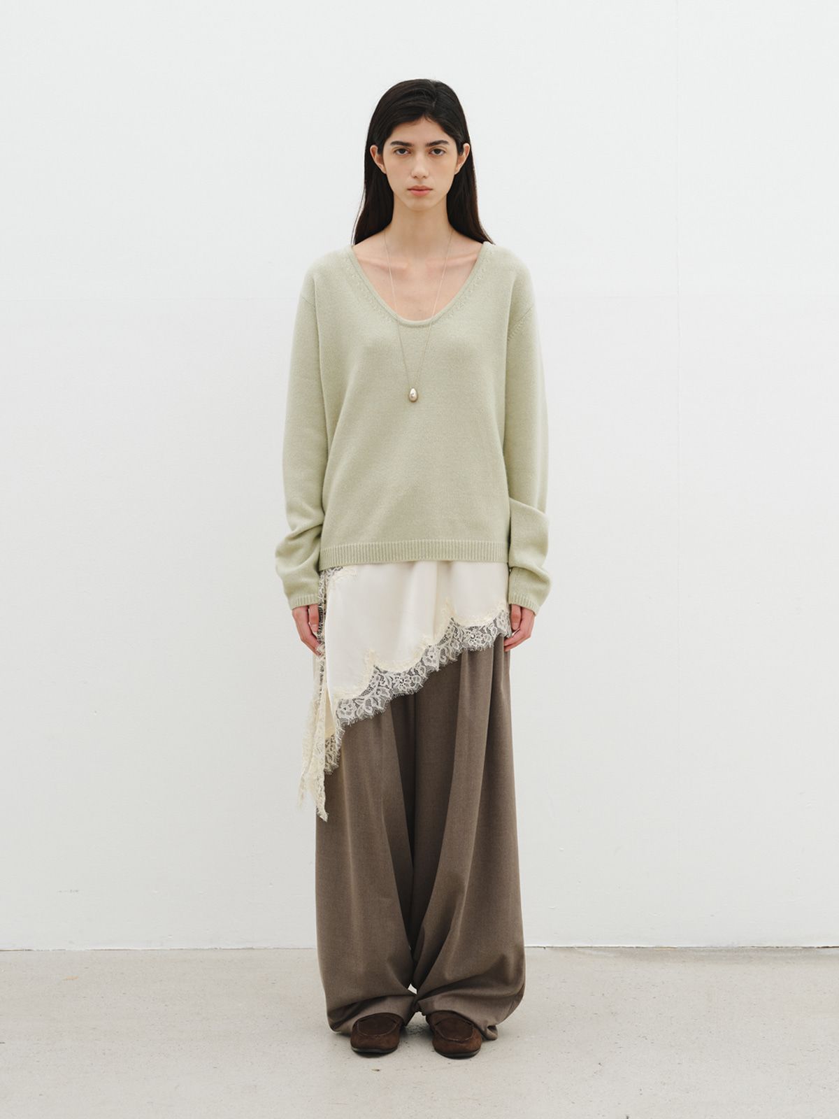 리플레인(REPLAIN) CASHMERE BLEND U-NECK KNIT_LIGHT GREEN