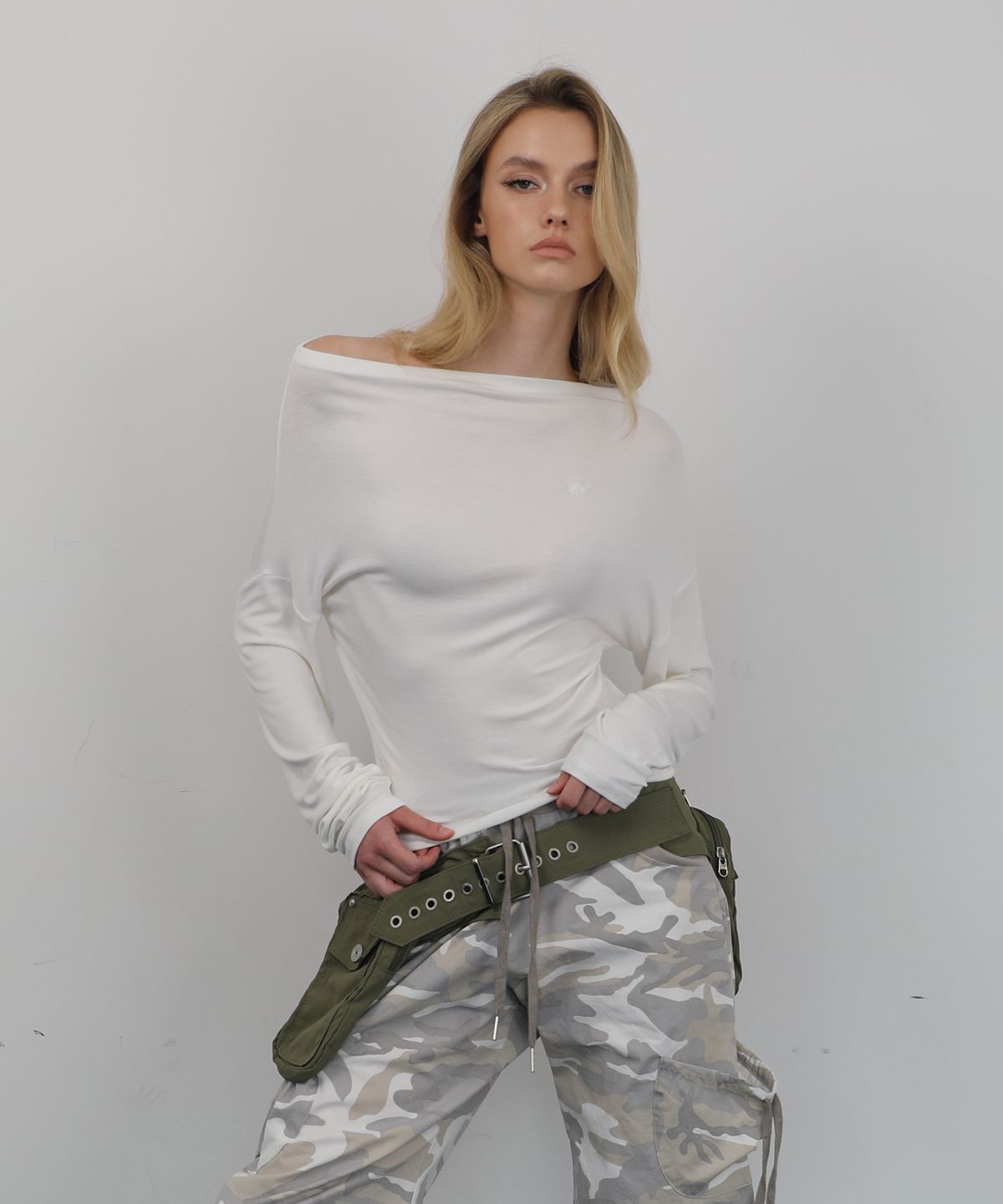 웨이브걸(WAVEGIRL) Alex Off Shoulder T Shirts (5color)