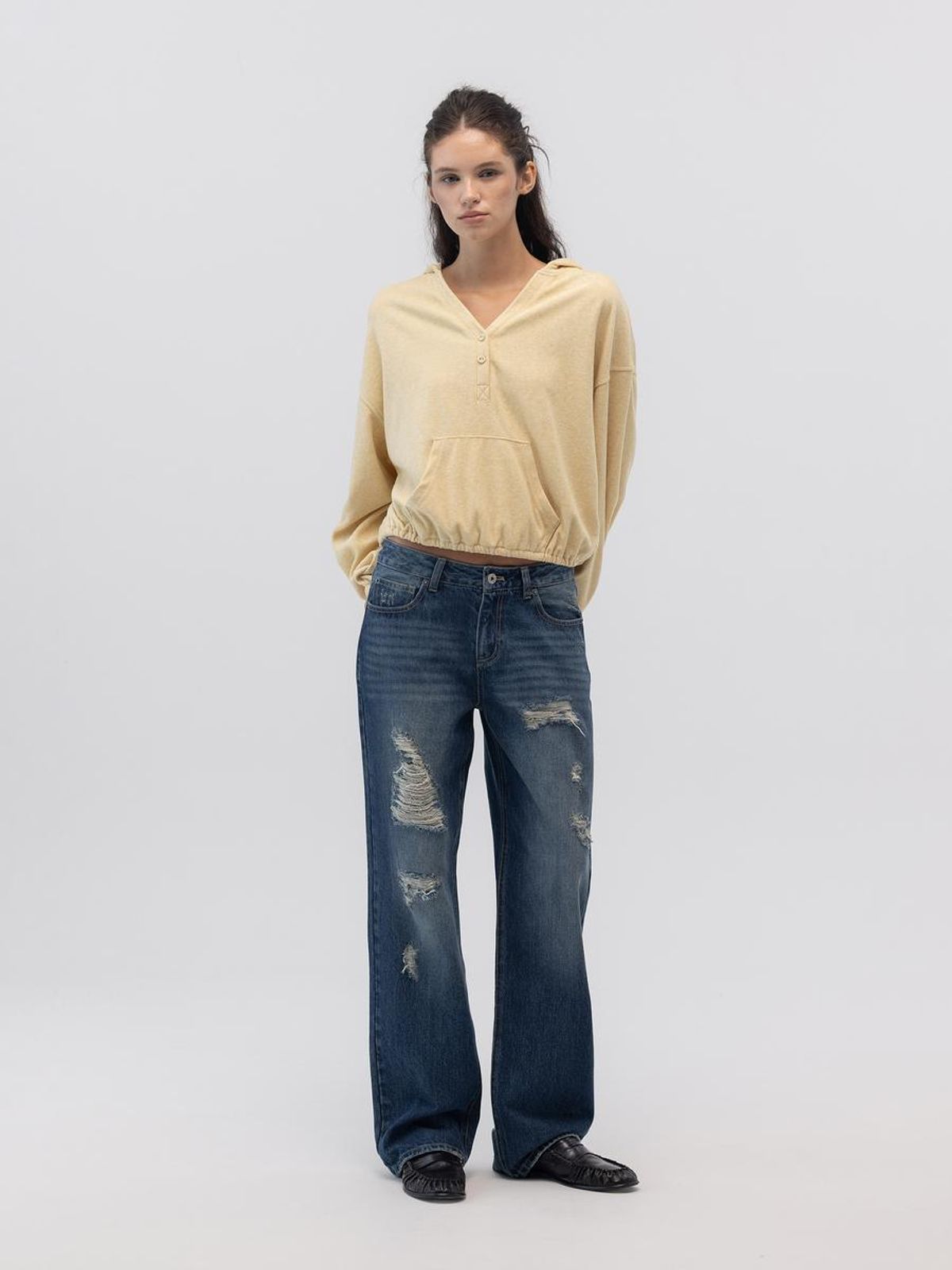 글로니(GLOWNY) DAMAGE CINCH BACK ROLL-UP JEANS (BLUE)