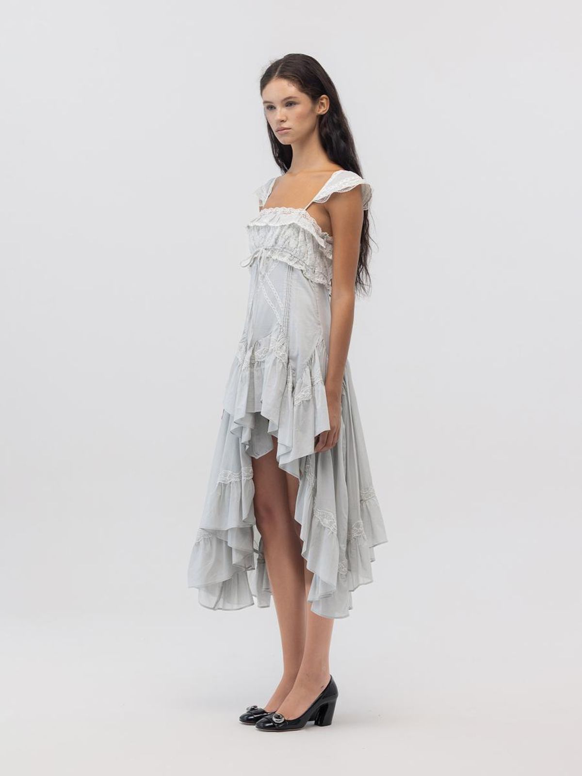 글로니(GLOWNY) SWAN VEIL LACE DRESS (SAGE GREEN)