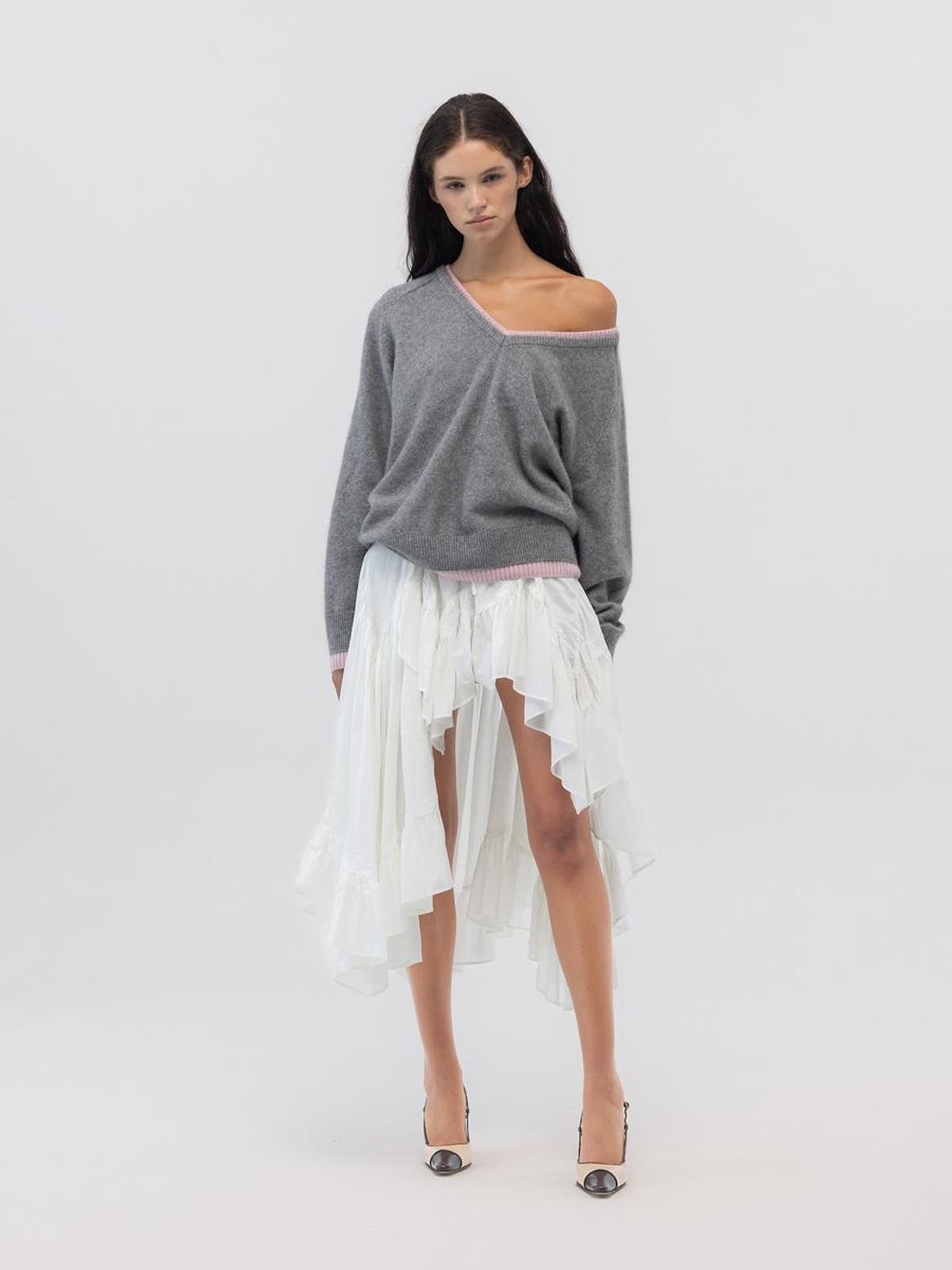 글로니(GLOWNY) SWAN VEIL LACE DRESS (WHITE)