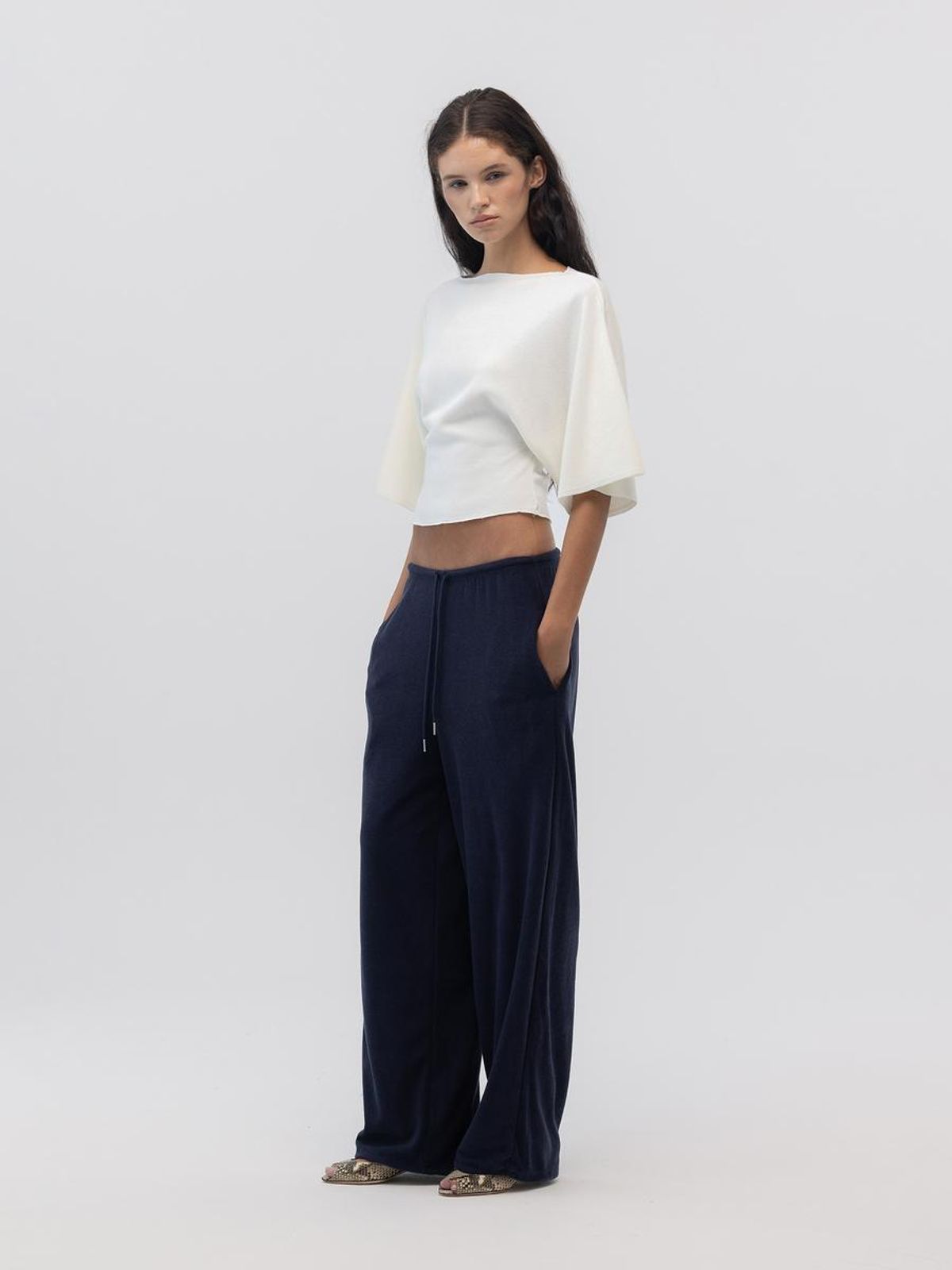 글로니(GLOWNY) SNUG TERRY STRING PANTS (NAVY)