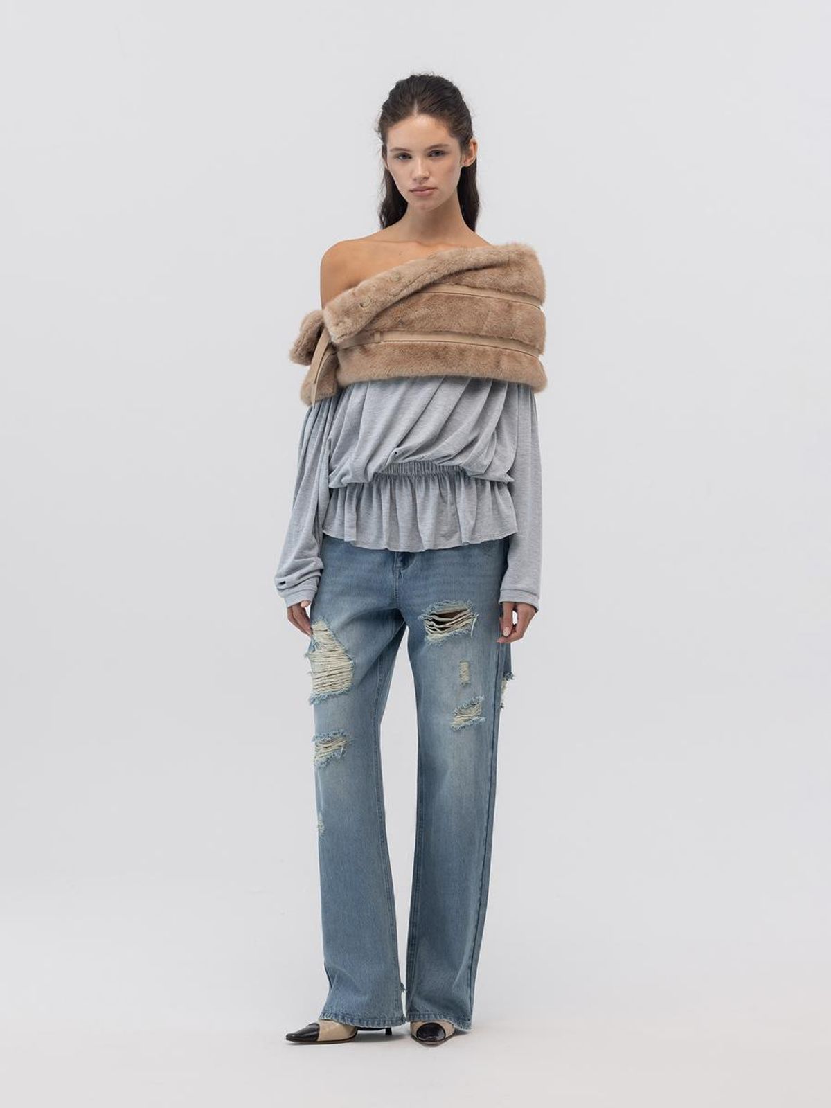 글로니(GLOWNY) SWAY SHIRRING LONG SLEEVE (GRAY)